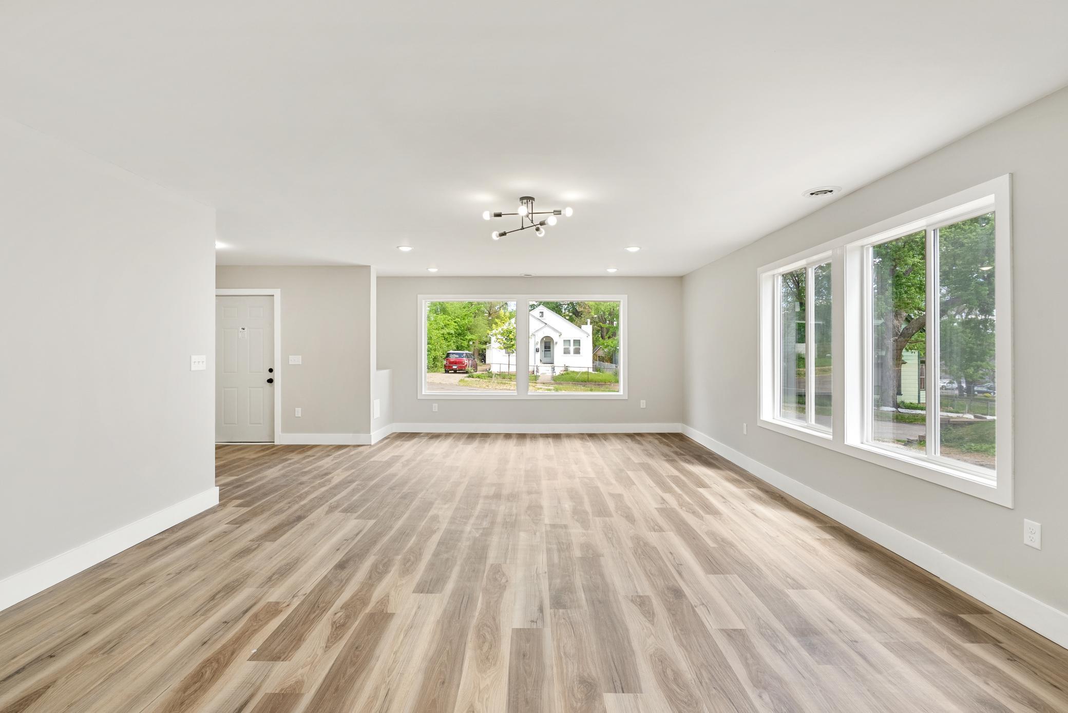 5th image of 132 York Ave, Saint Paul, MN 55117 | MLS# 7079229