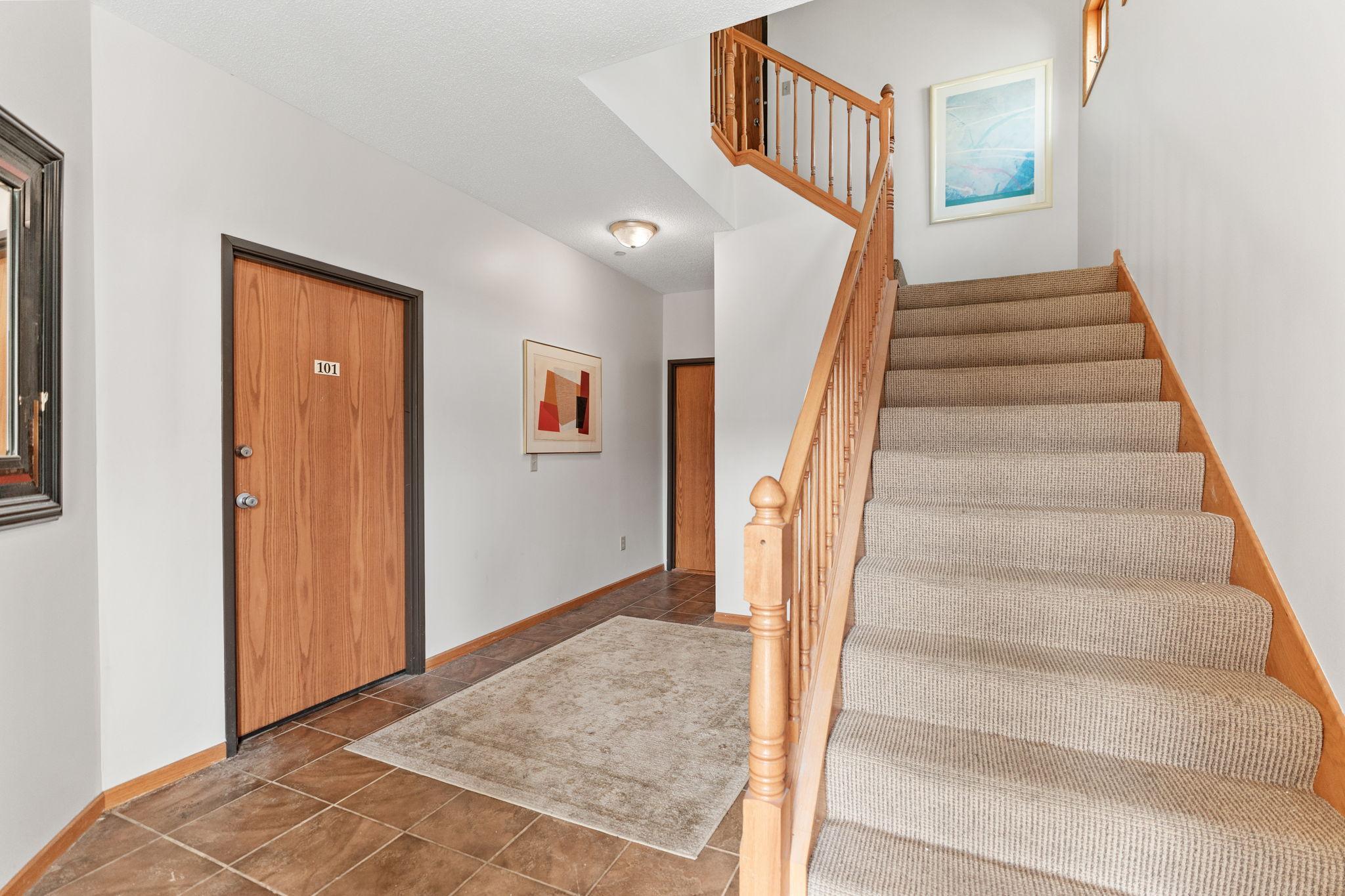 2nd image of 3514 Grand Ave S, Minneapolis, MN 55408 | MLS# 7079275