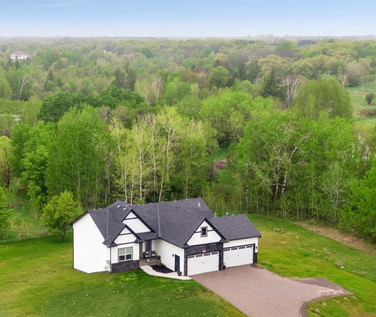 2nd image of 20712 Cedar Dr Nw, Cedar, MN 55011 | MLS# 7079567