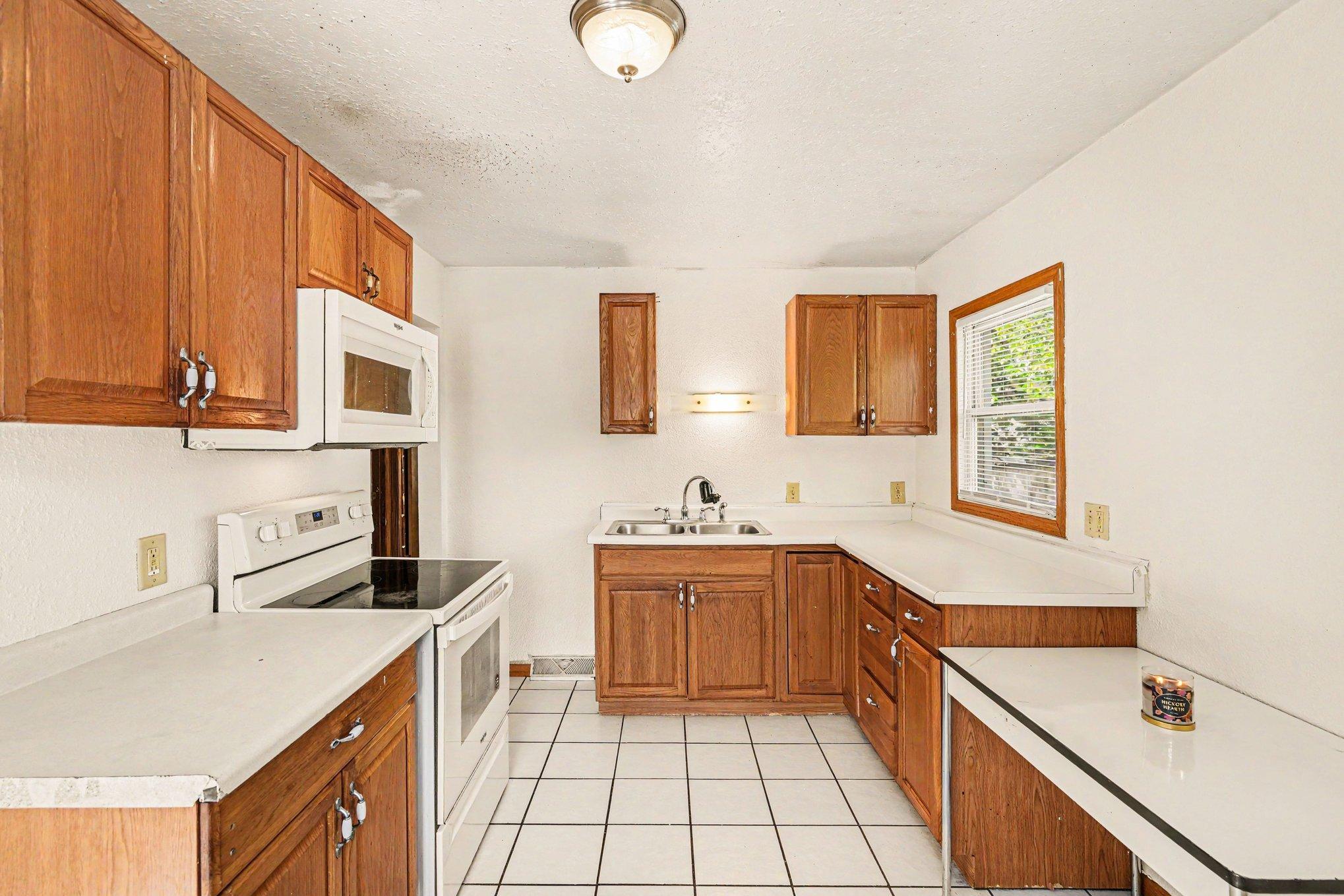 4th image of 1175 Cook Ave E, Saint Paul, MN 55106 | MLS# 7079570
