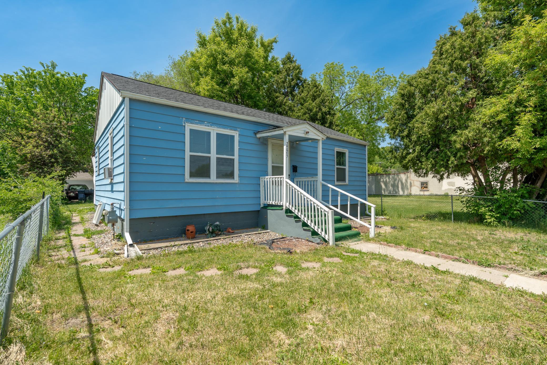 1st image of 2725 Penn Ave N, Minneapolis, MN 55411 | MLS# 7079633