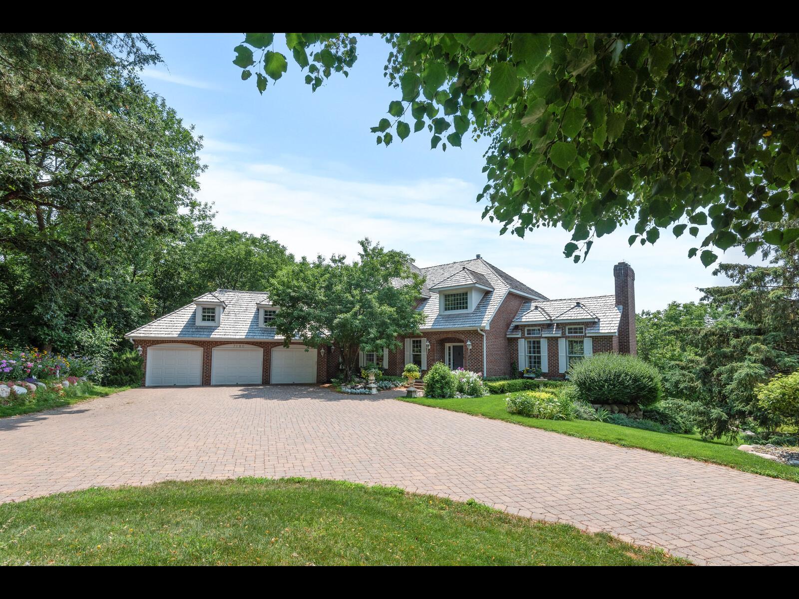 Homes for sale in Bloomington, MN | 7180 Kenmare Dr, Bloomington, MN 55438 | MLS# 7079653