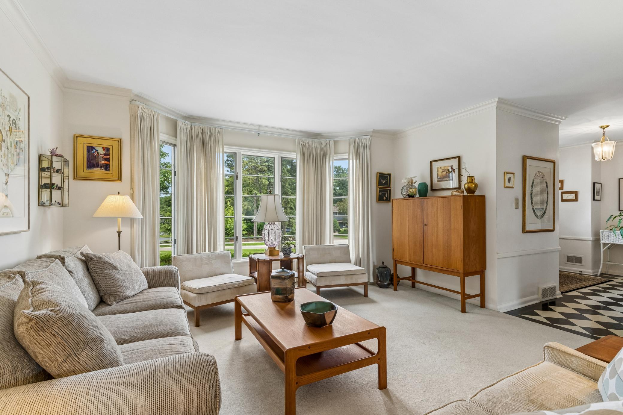 2nd image of 1605 Edgcumbe Rd, Saint Paul, MN 55116 | MLS# 7079716