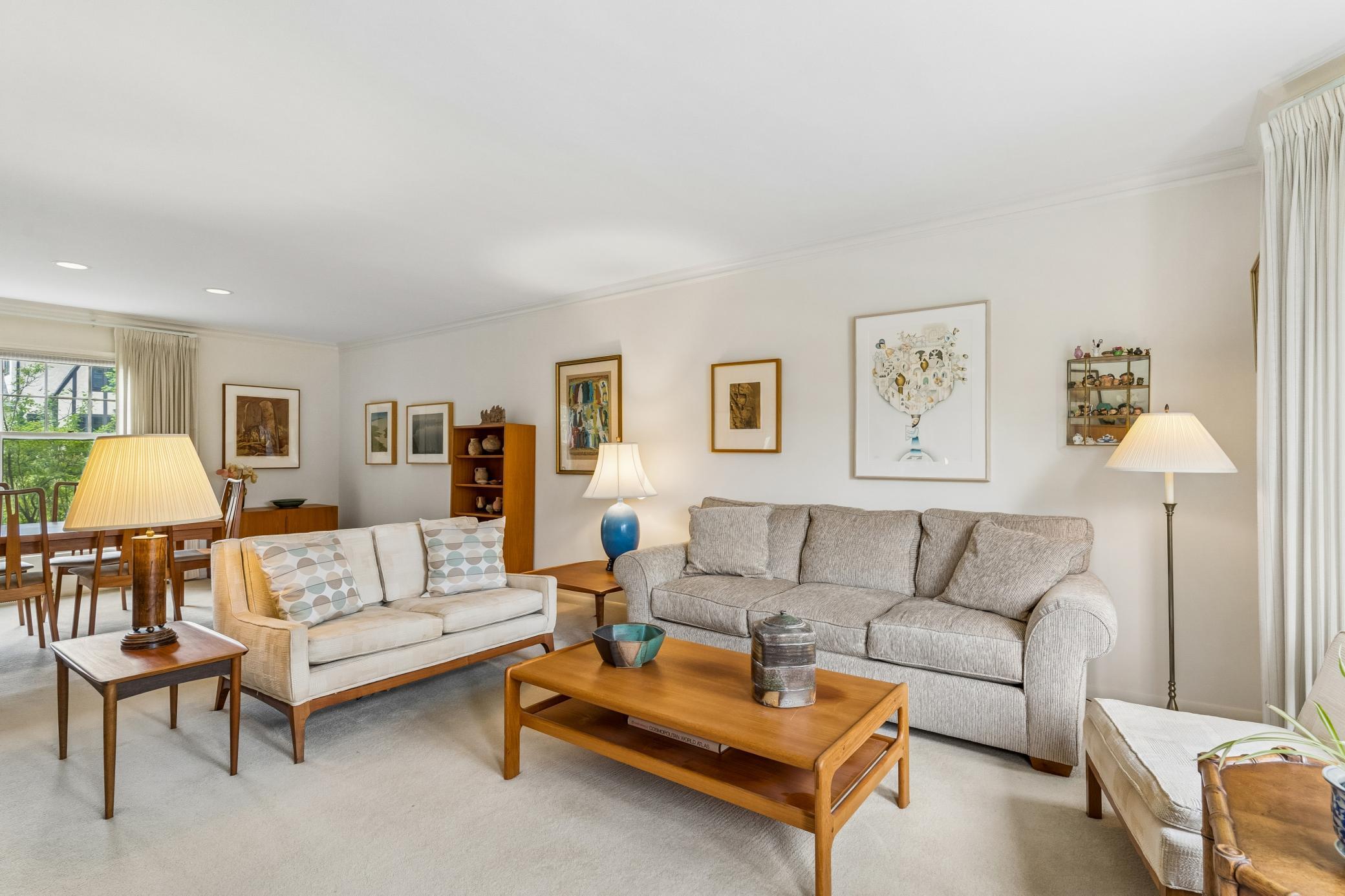 3rd image of 1605 Edgcumbe Rd, Saint Paul, MN 55116 | MLS# 7079716