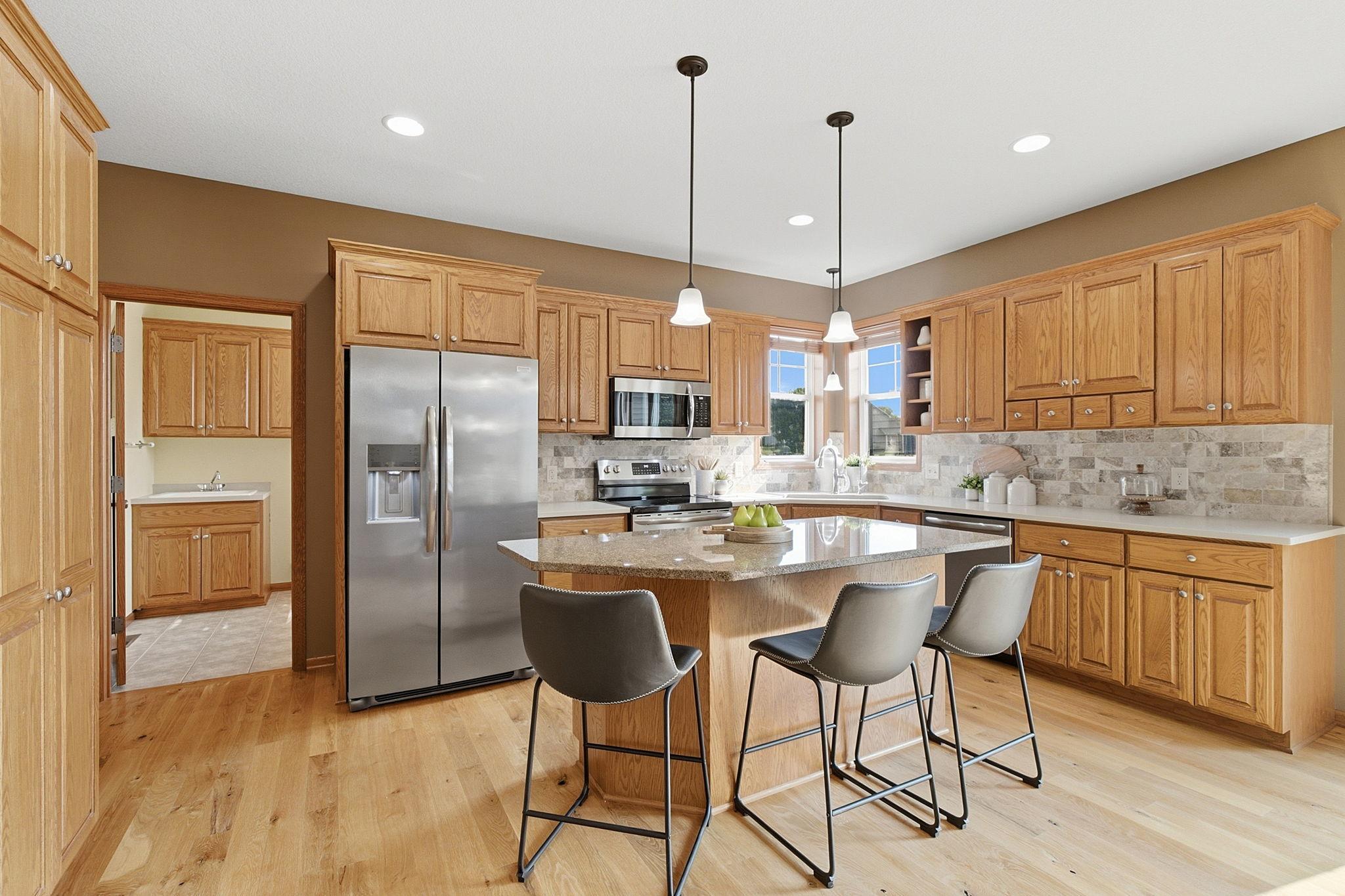 3rd image of 17578 Hibiscus Ave, Lakeville, MN 55044 | MLS# 7079817