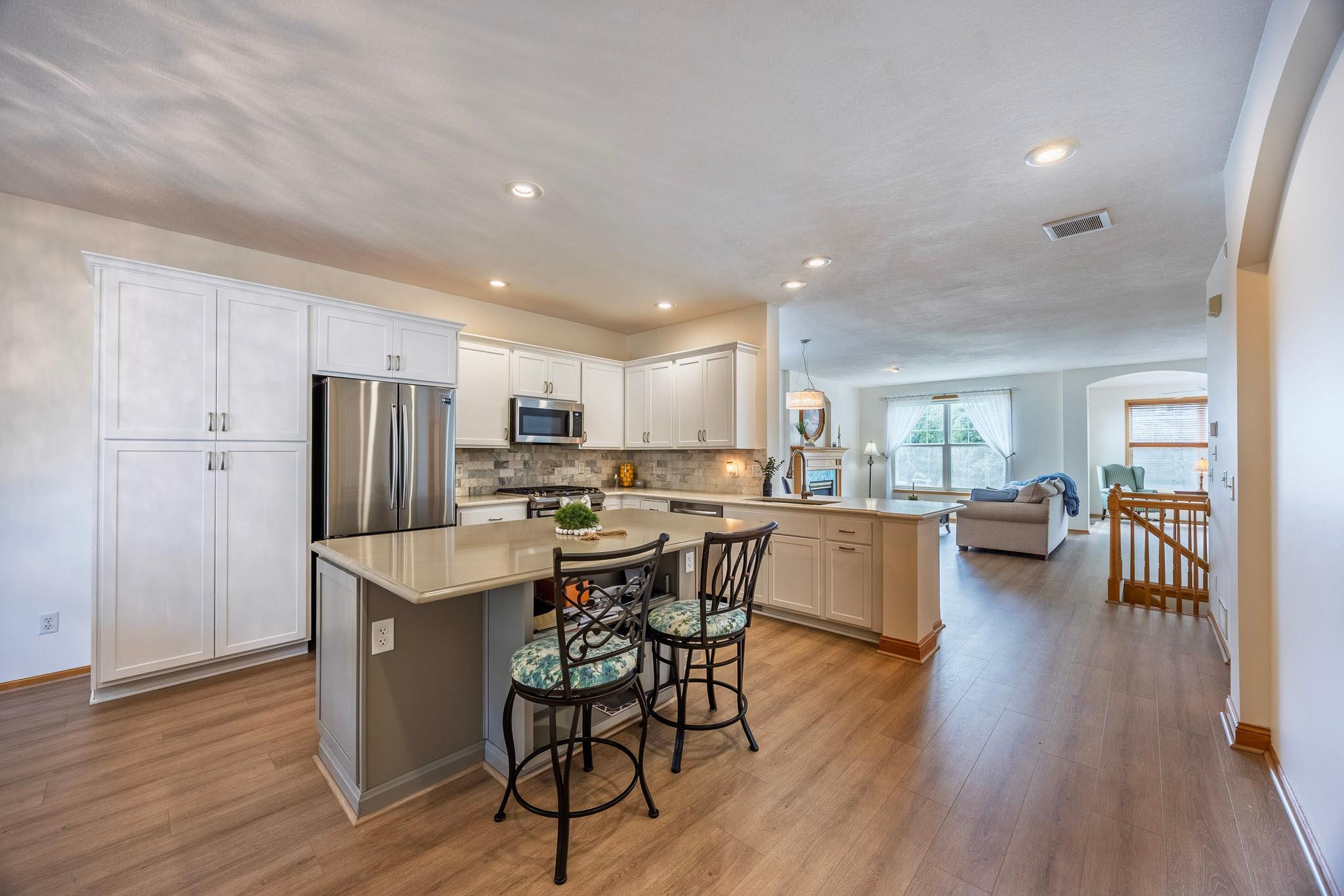 3rd image of 15066 Dundee Ave, Saint Paul, MN 55124 | MLS# 7079951
