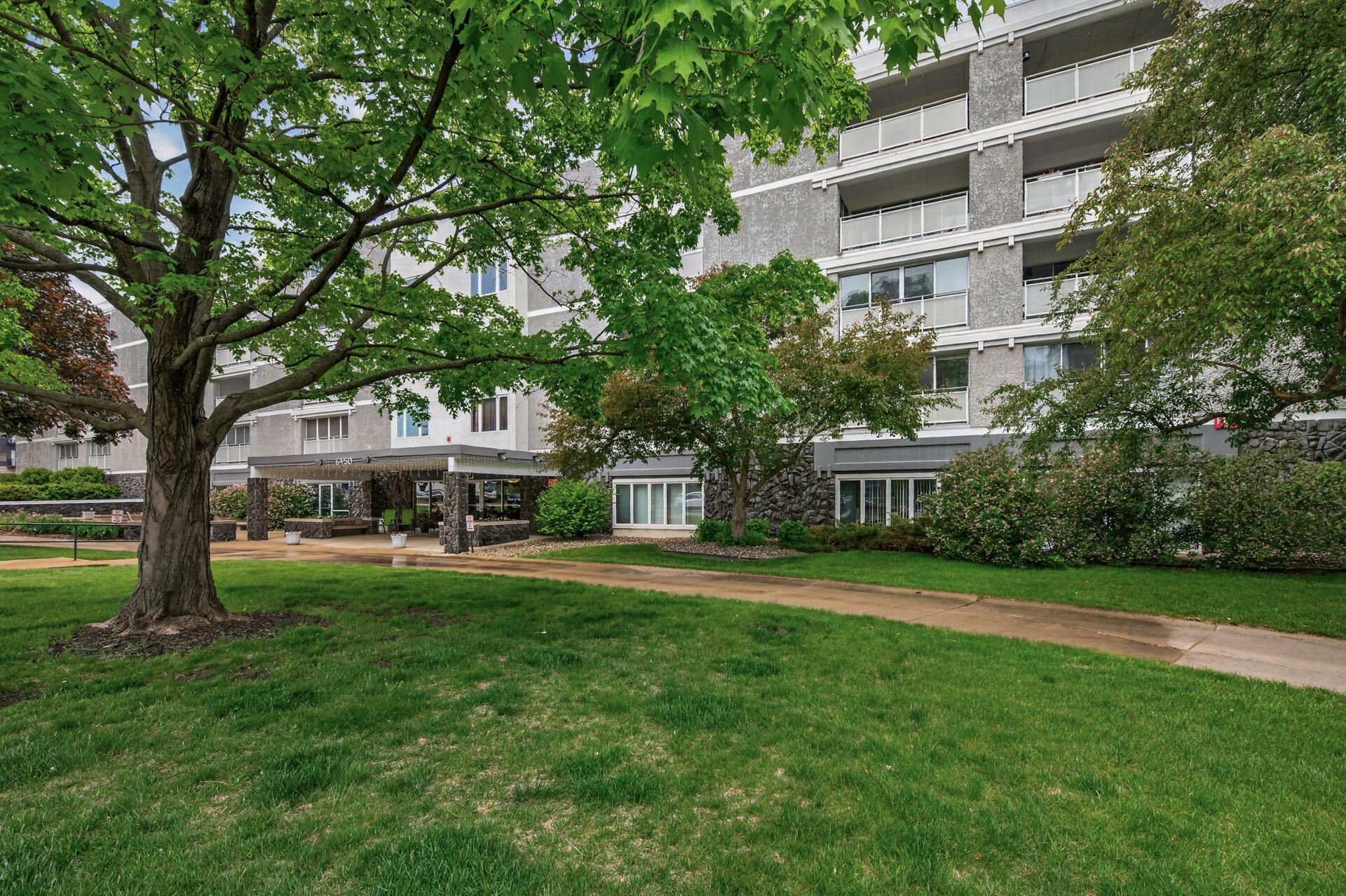 Homes for sale in Edina, MN | 6450 York Ave S #414, Edina, MN 55435 | MLS# 7080013
