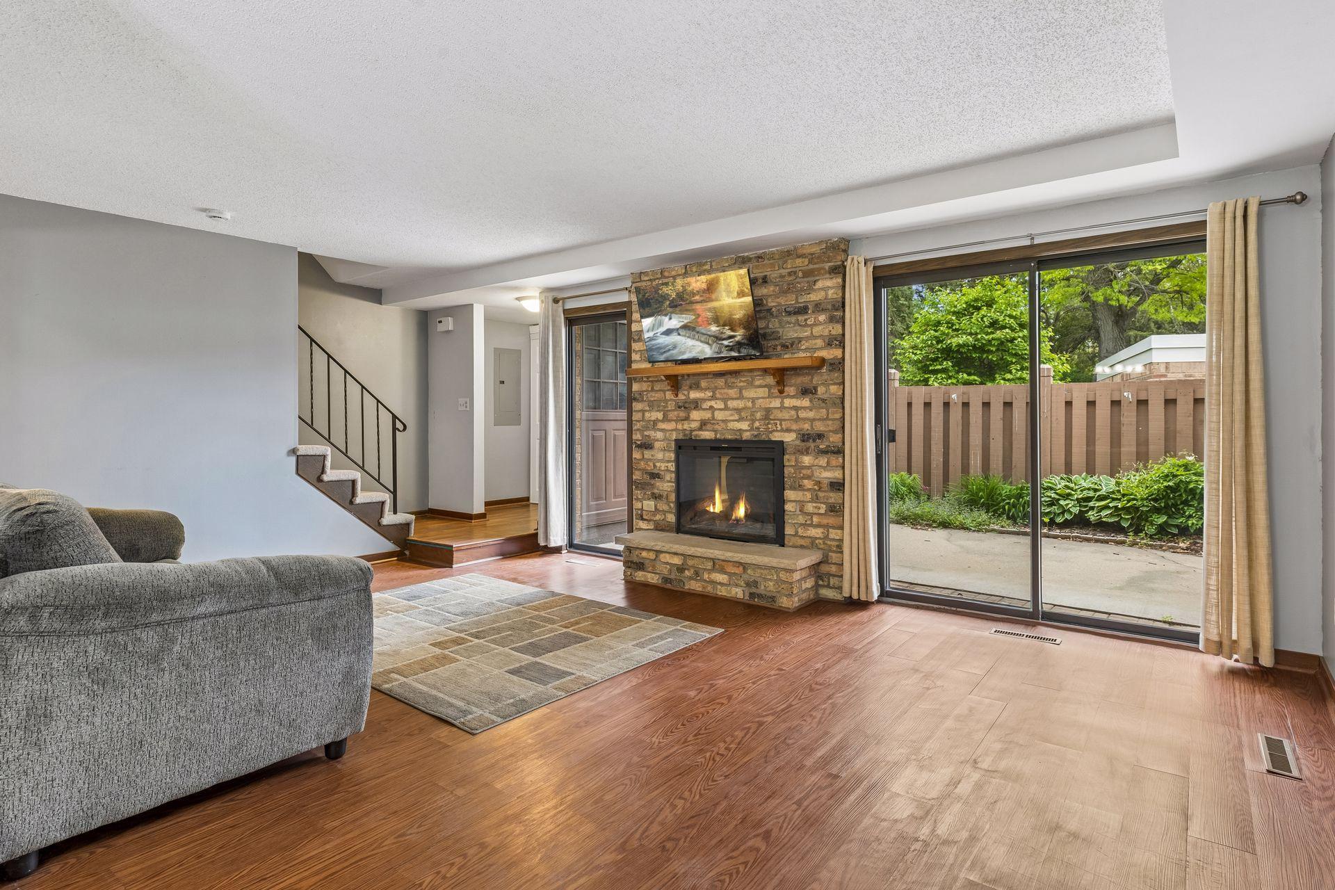 4th image of 3620 Independence Ave S #10, Minneapolis, MN 55426 | MLS# 7080195