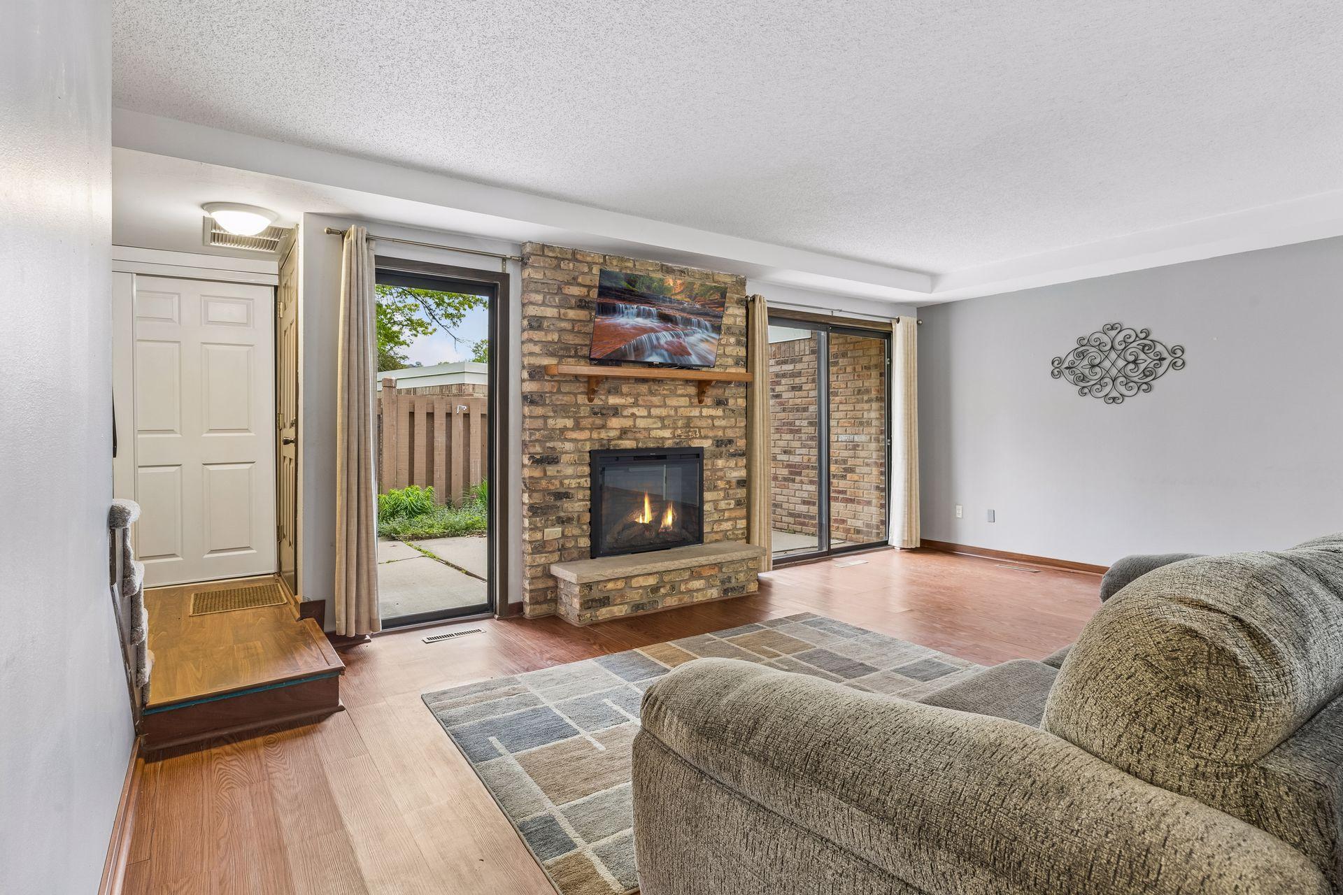 5th image of 3620 Independence Ave S #10, Minneapolis, MN 55426 | MLS# 7080195