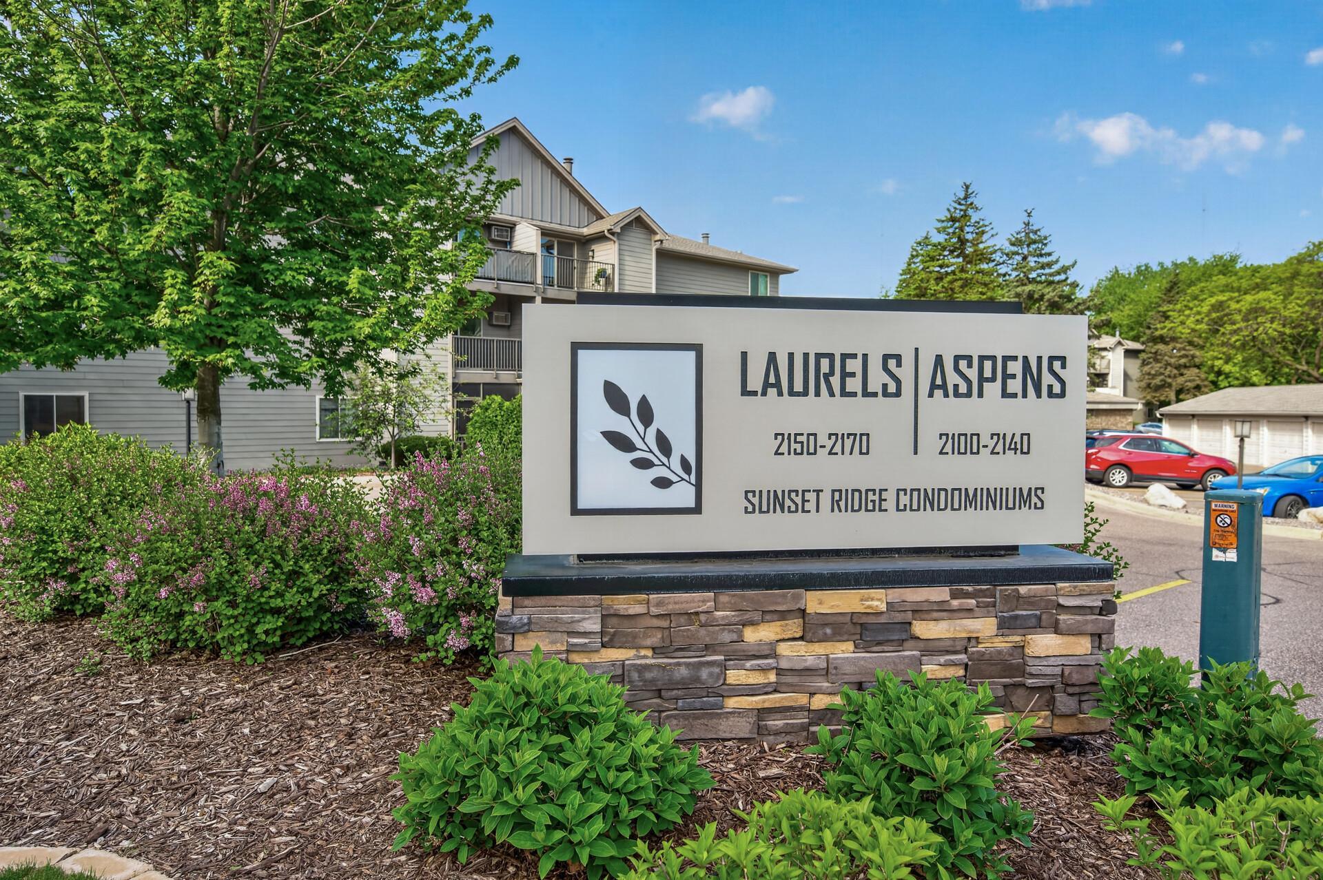 2nd image of 2160 Ridge Dr, Minneapolis, MN 55416