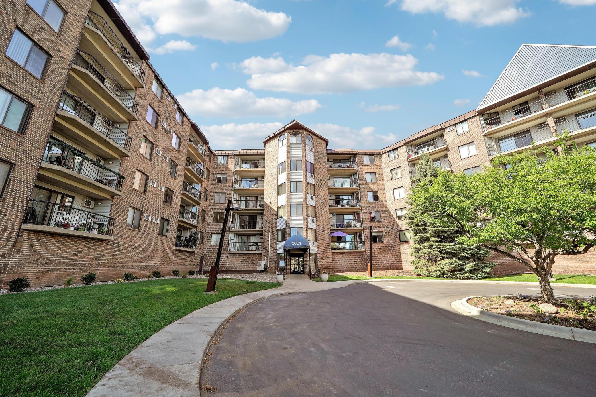 4th image of 2601 Kenzie Ter #318, Saint Anthony, MN 55418 | MLS# 7080354