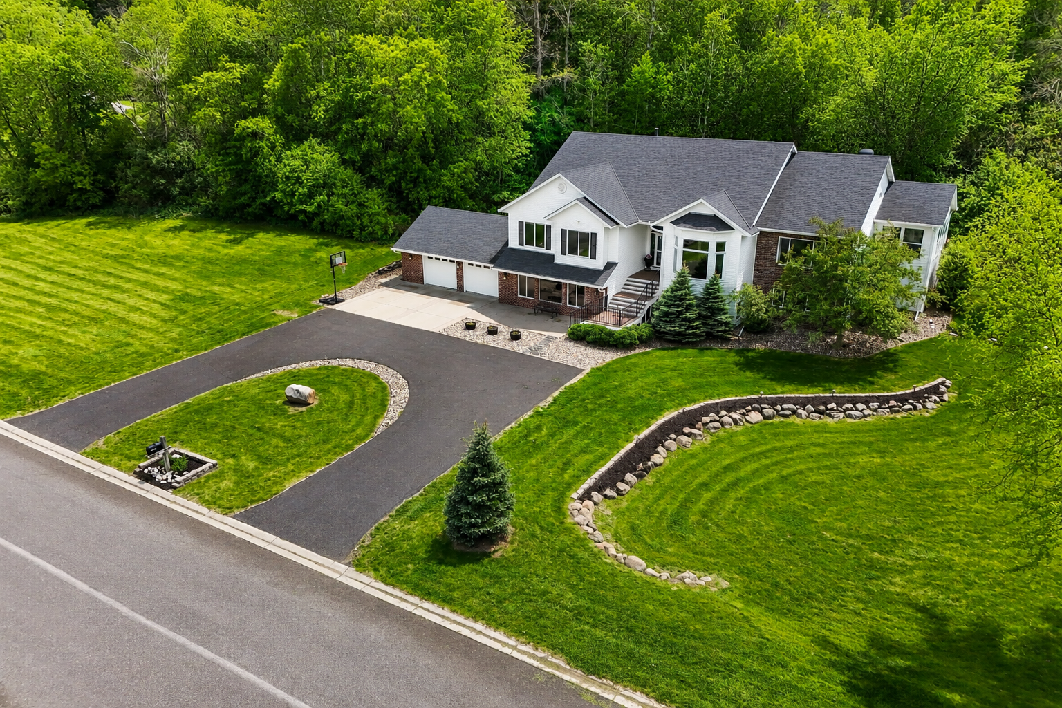 1st image of 9655 Barton Trl, Inver Grove Heights, MN 55077 | MLS# 7080479