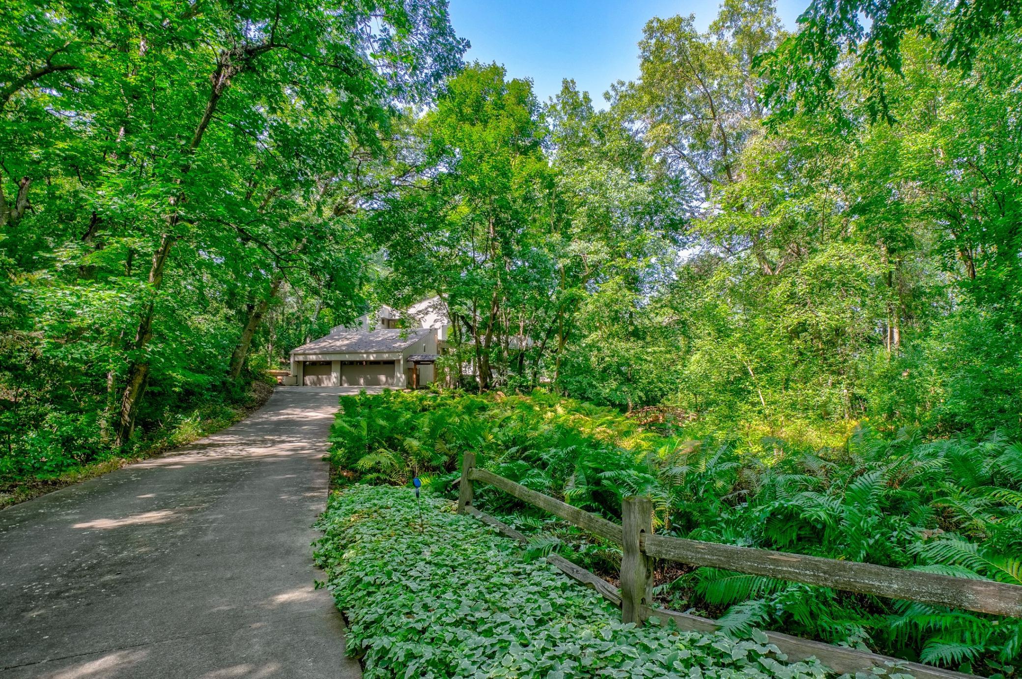 1st image of 5 Crocus Ln, North Oaks, MN 55127 | MLS# 7080739