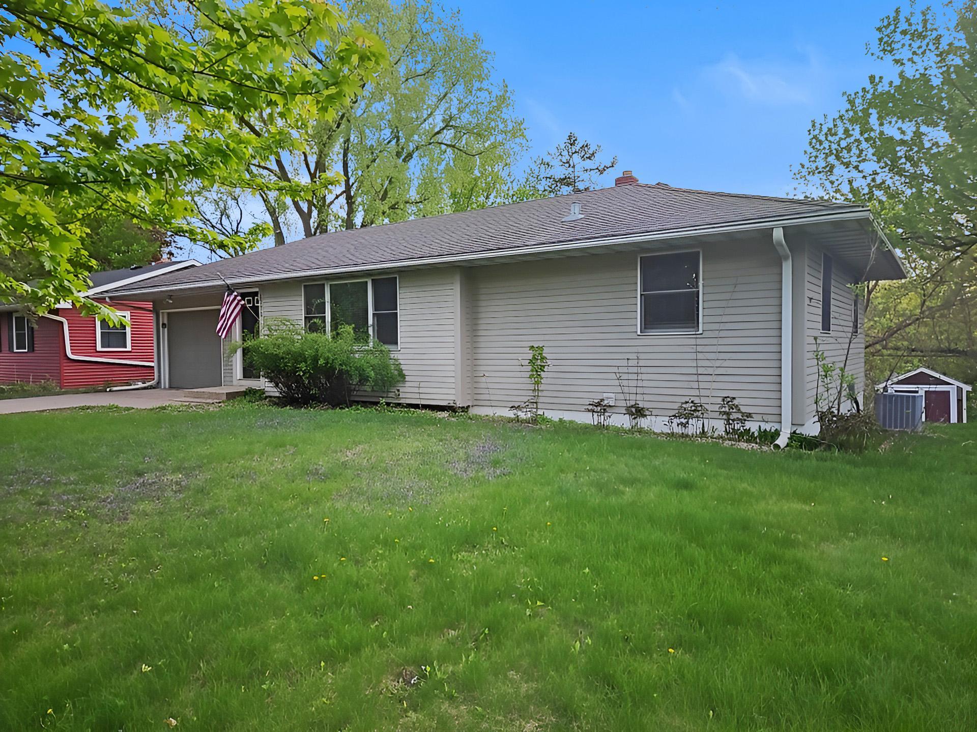 Homes for sale in Maplewood, MN | 1771 City Heights Dr, Maplewood, MN 55117 | MLS# 7080896