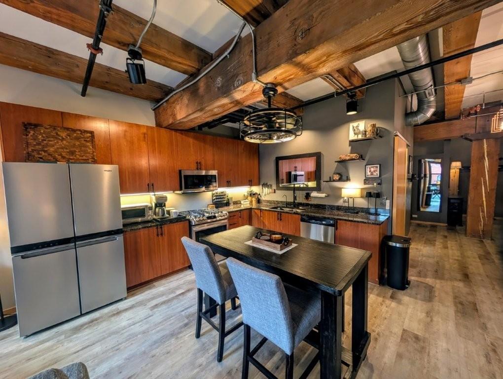 2nd image of 406 Wacouta St #409, Saint Paul, MN 55101 | MLS# 7081110