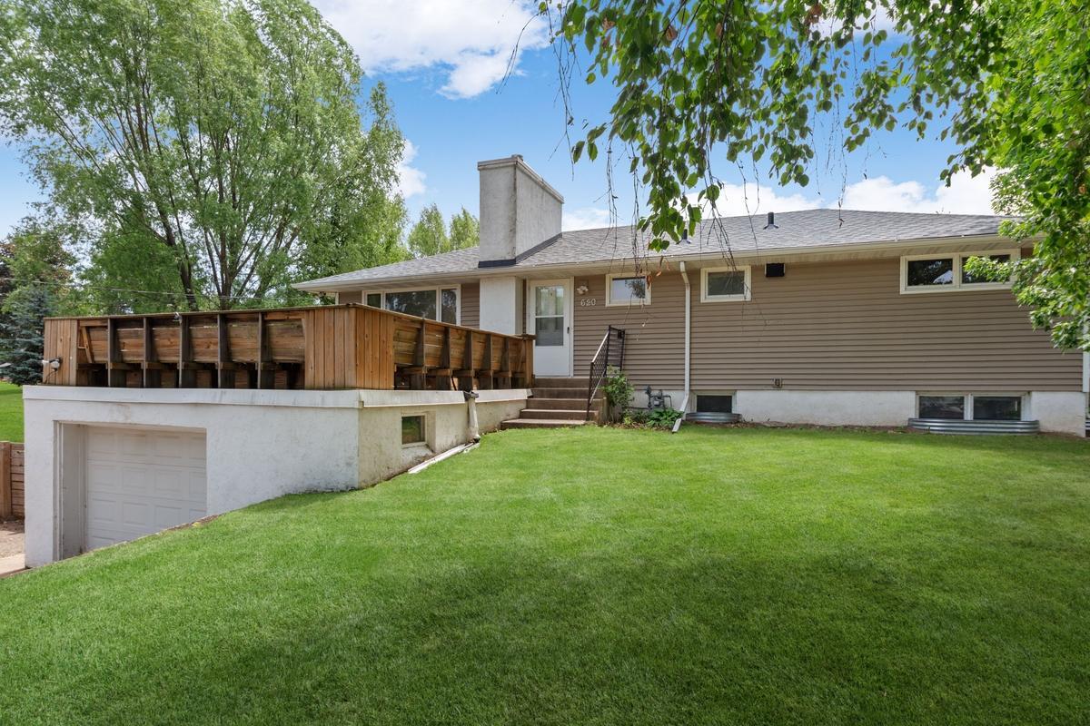 3rd image of 620 Callahan Pl, Mendota Heights, MN 55118 | MLS# 7081143