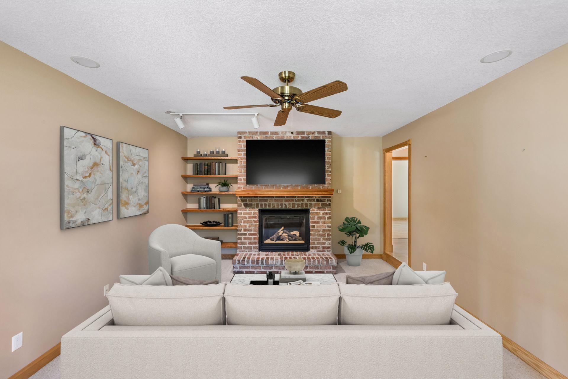 4th image of 700 Spruce Dr, Hudson, WI 54016 | MLS# 7081452