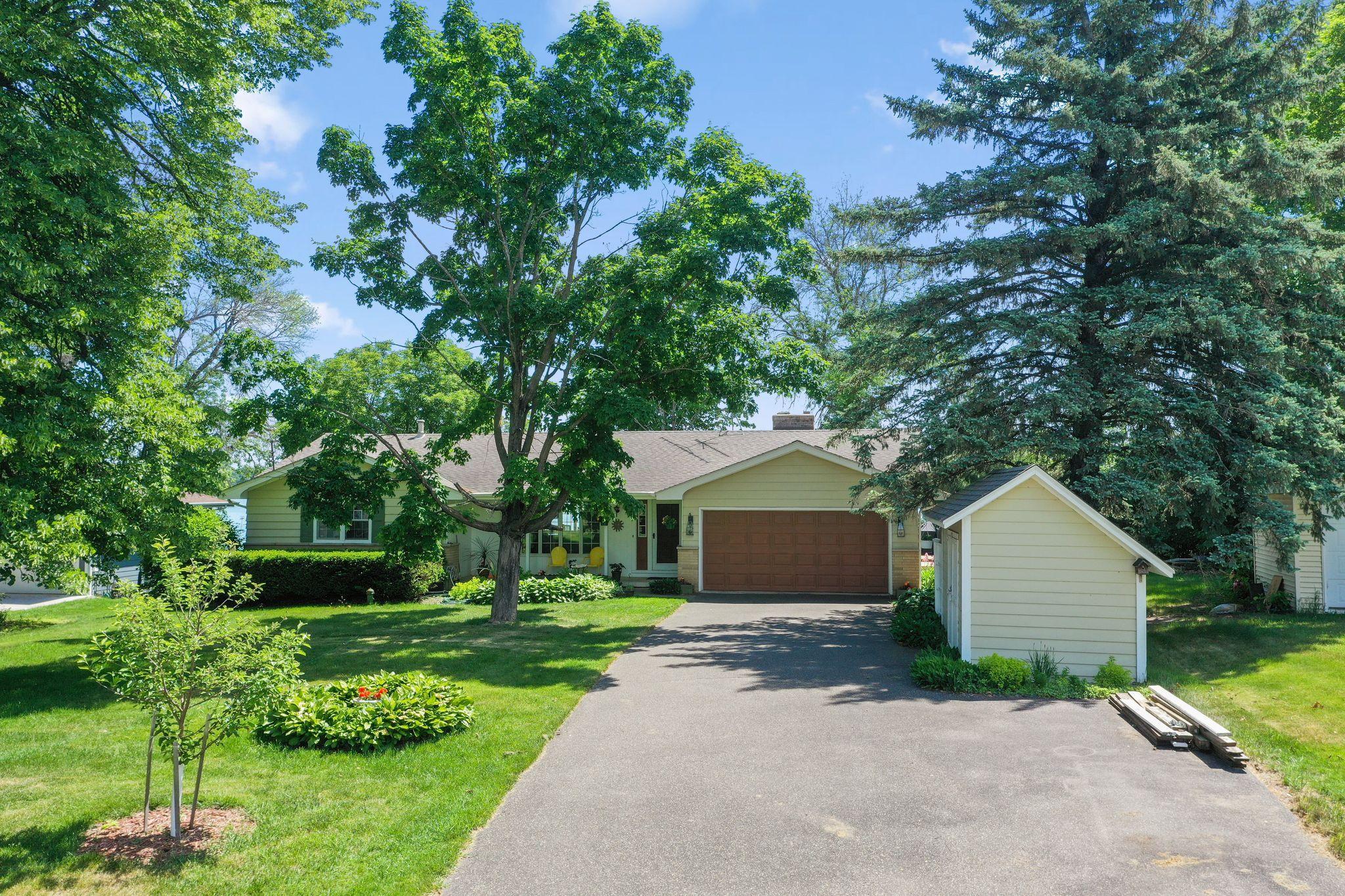 1st image of 11835 302nd St, Chisago City, MN 55013 | MLS# 7081650