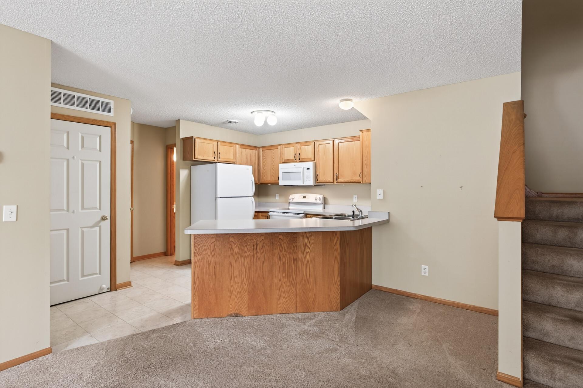 5th image of 8639 Quarry Ridge Ln #I, Saint Paul, MN 55125 | MLS# 7081690