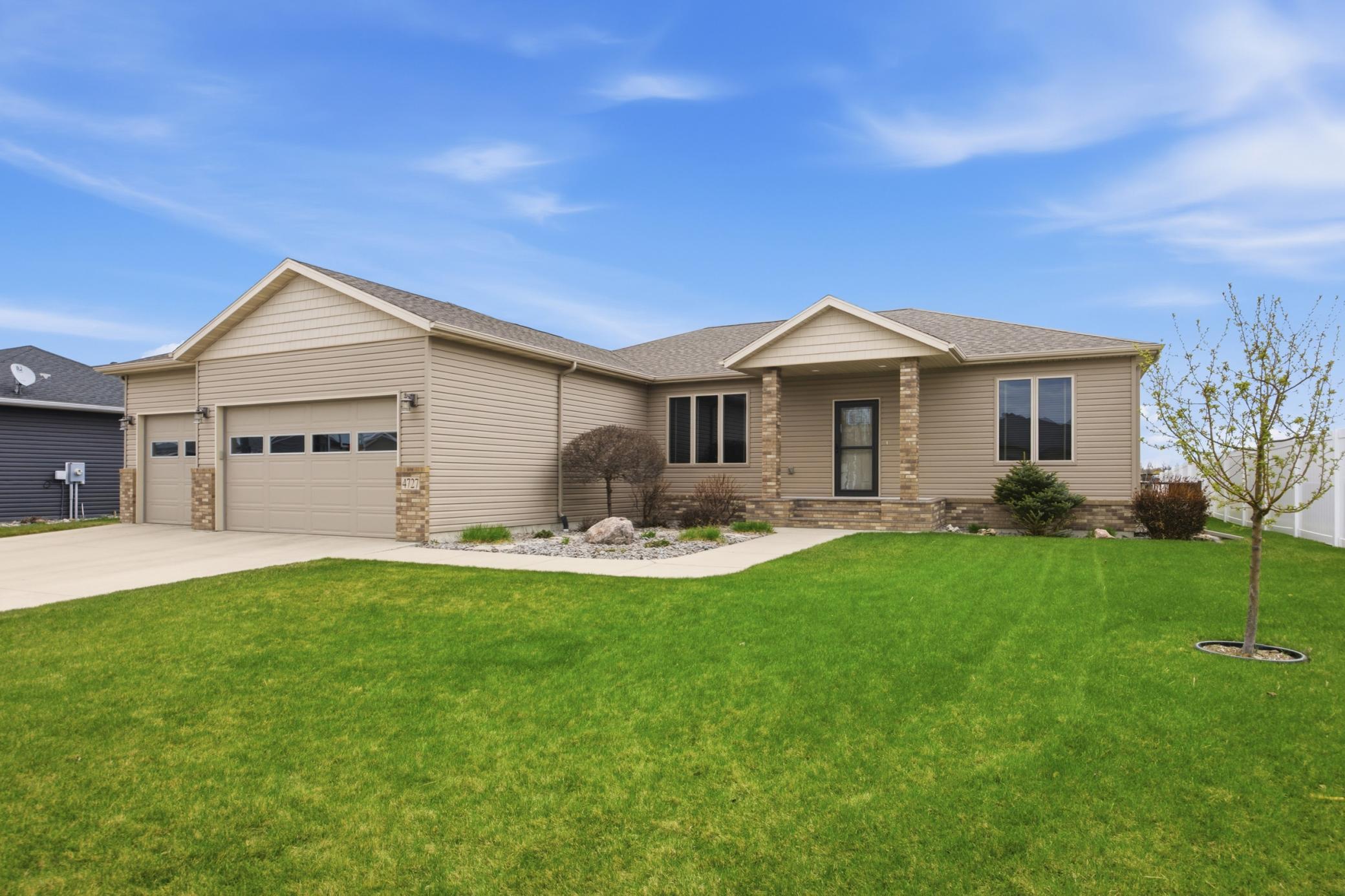 2nd image of 4727 6th St W, West Fargo, ND 58078 | MLS# 7081743