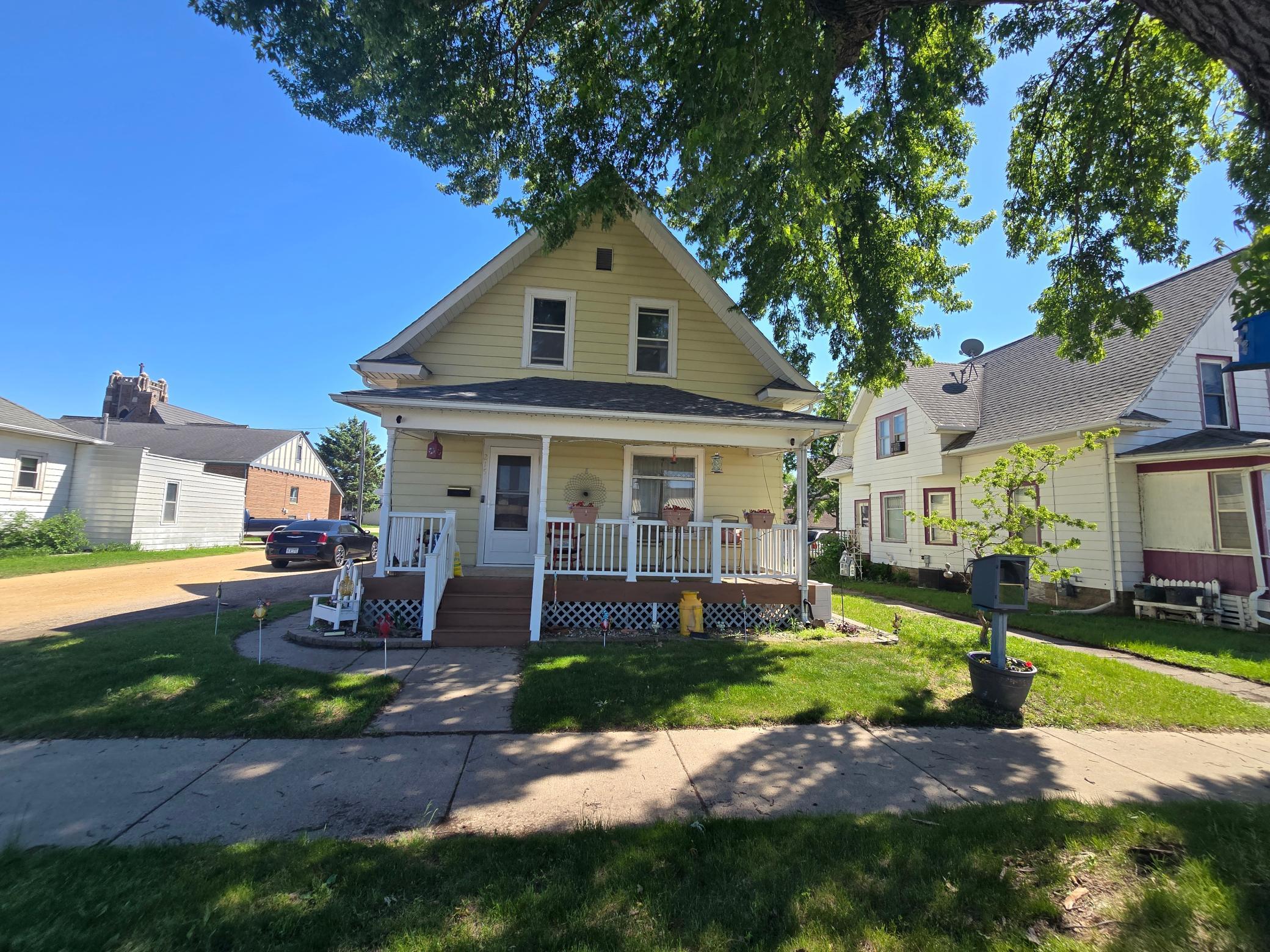 1st image of 215 W 4th St, Fairmont, MN 56031 | MLS# 7081756
