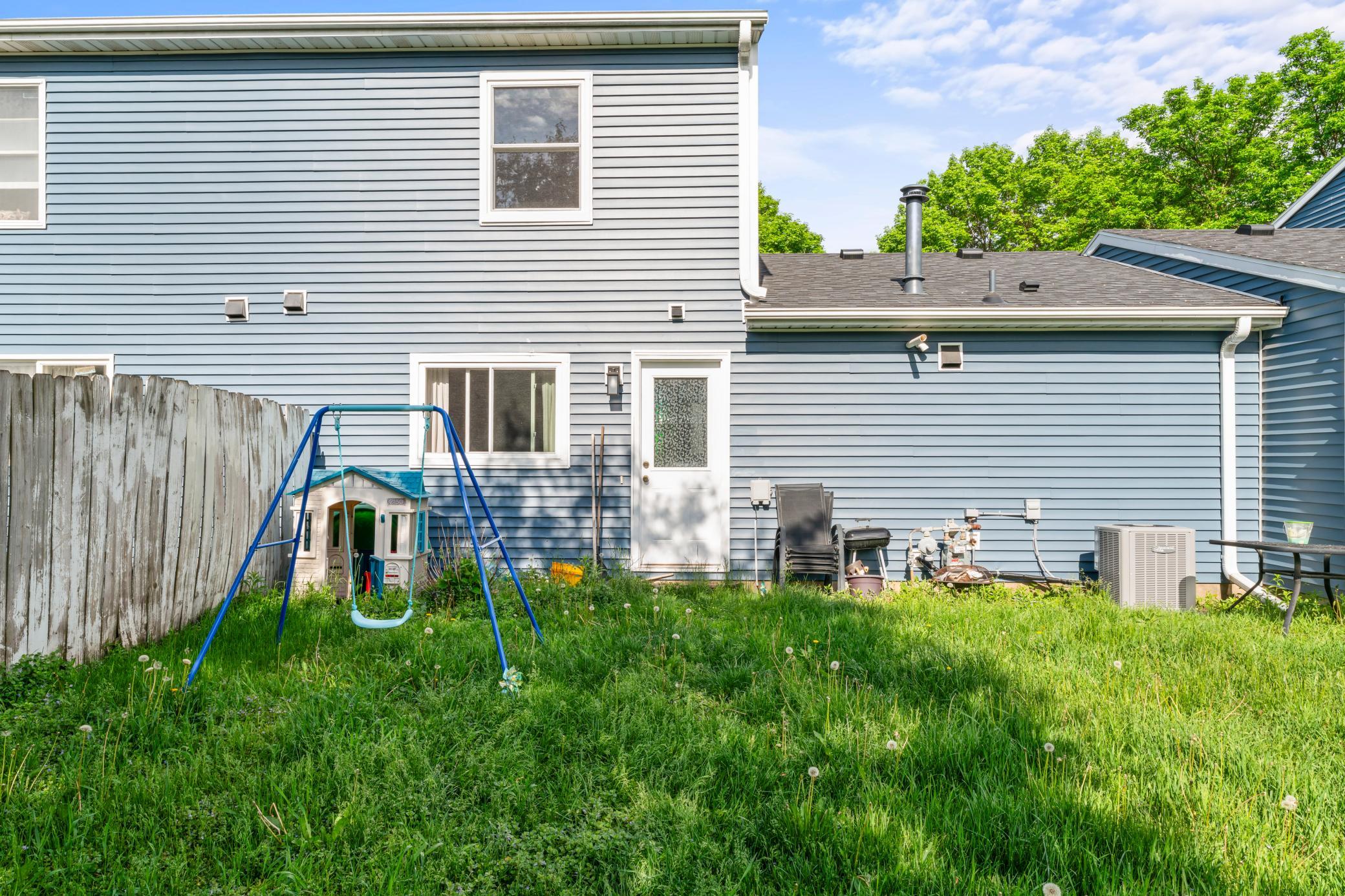 3rd image of 862 W Village Cir Se, Rochester, MN 55904 | MLS# 7081958