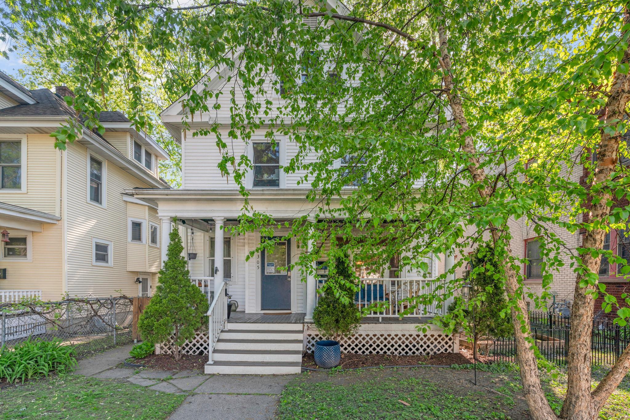 2nd image of 2305 Garfield Ave, Minneapolis, MN 55405 | MLS# 7082009