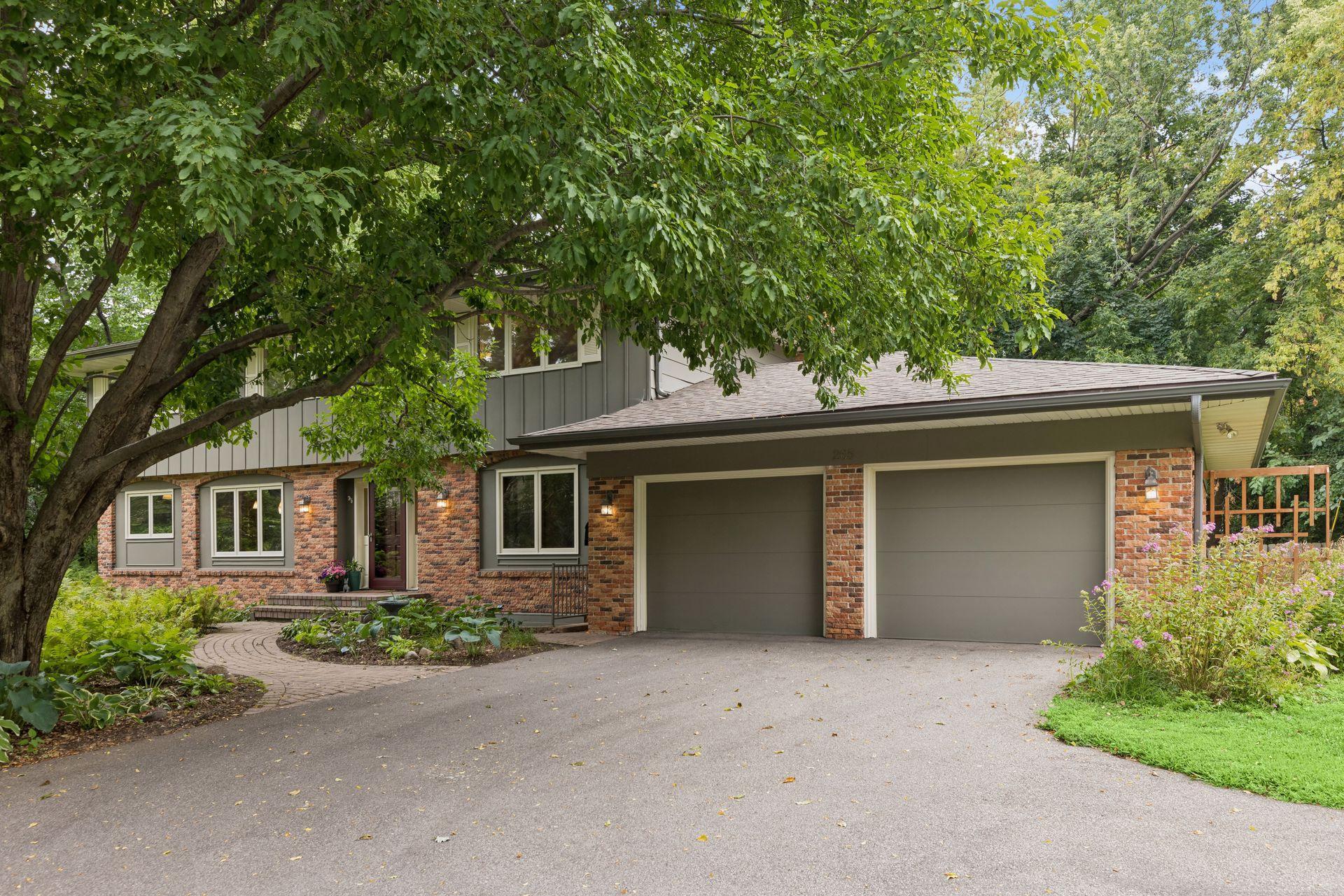 2nd image of 265 Oakwood Rd, Hopkins, MN 55343 | MLS# 7082622