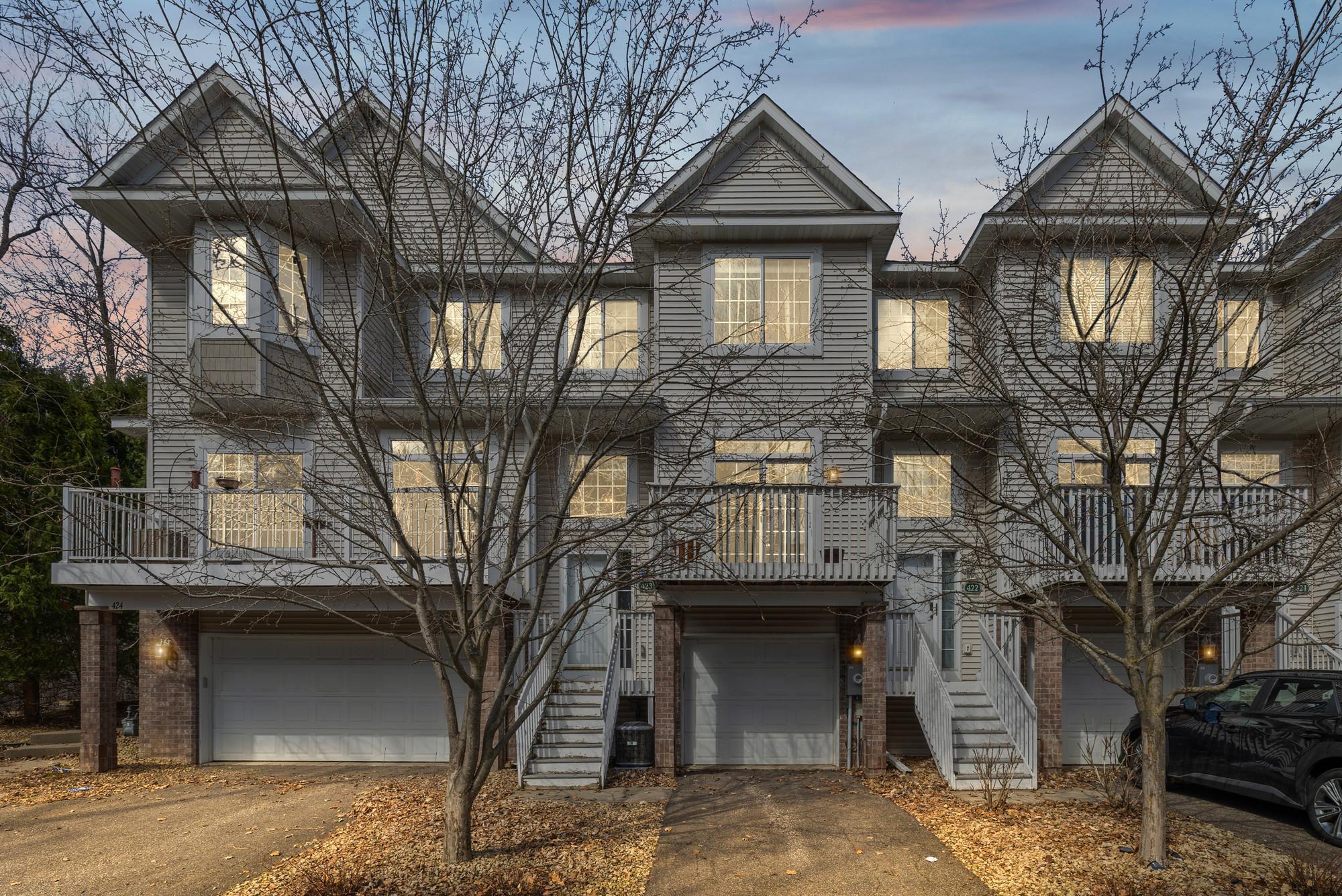 Homes for sale in Maplewood, MN | 2320 Lower Afton Rd E #423, Maplewood, MN 55119 | MLS# 7082935