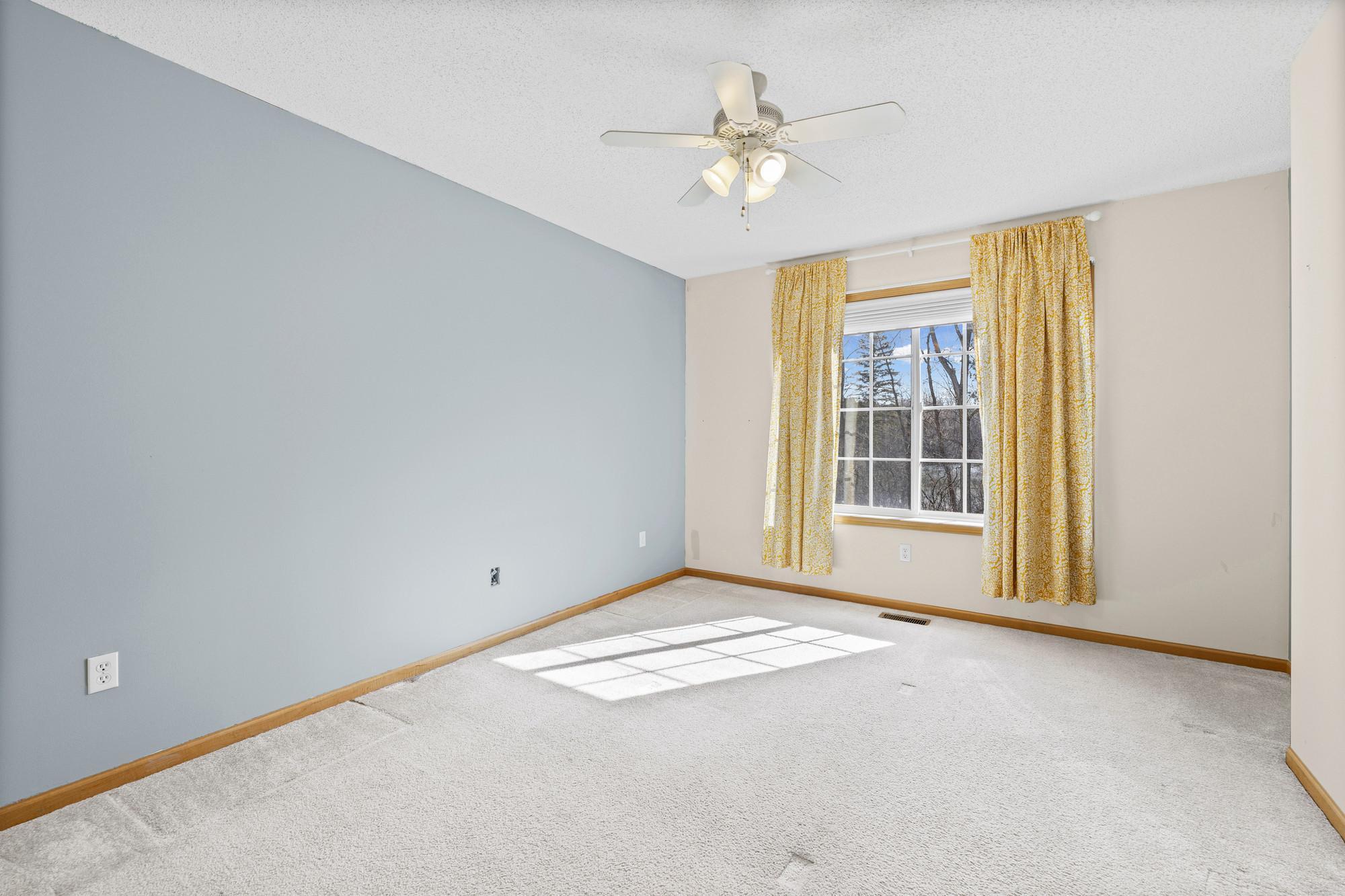 Homes for sale in Maplewood, MN | 2320 Lower Afton Rd E #423, Maplewood, MN 55119 | MLS# 7082935