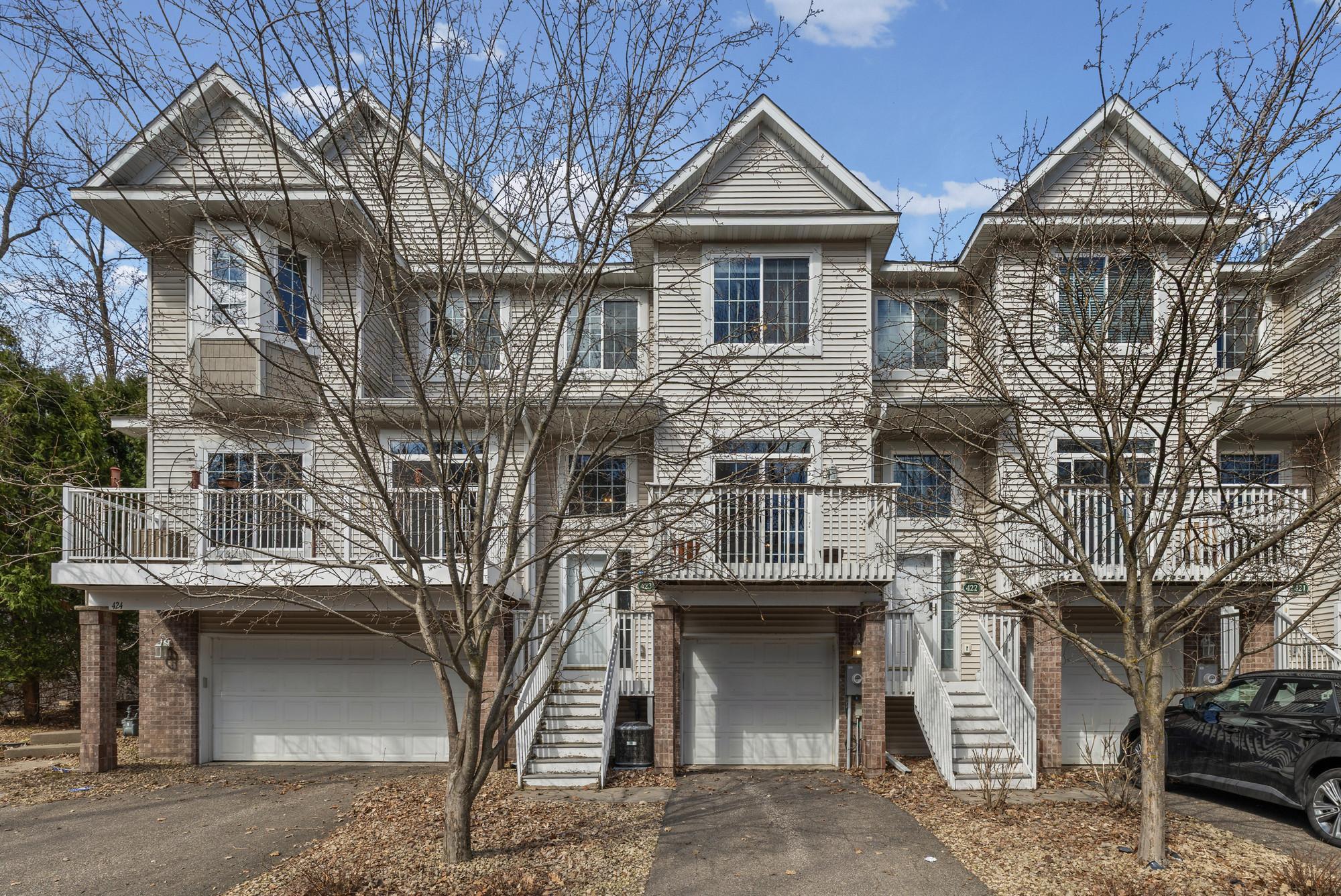 Homes for sale in Maplewood, MN | 2320 Lower Afton Rd E #423, Maplewood, MN 55119 | MLS# 7082935
