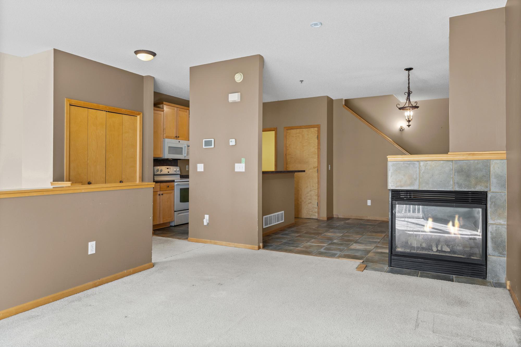 Homes for sale in Maplewood, MN | 2320 Lower Afton Rd E #423, Maplewood, MN 55119 | MLS# 7082935