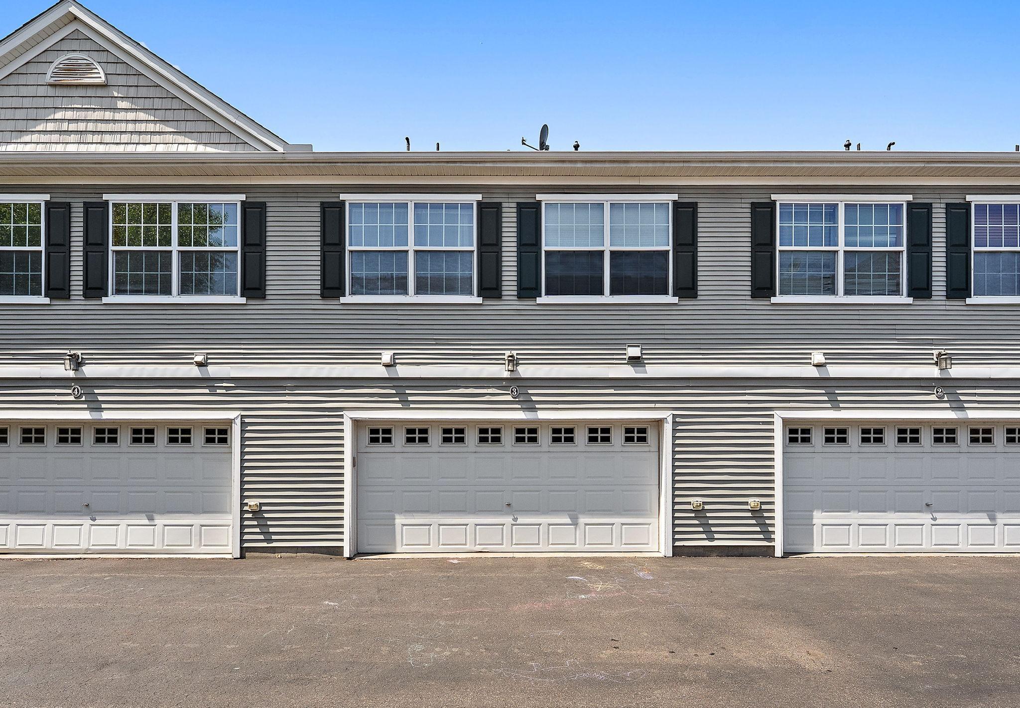 Homes for sale in Maplewood, MN | 1610 Woodlynn Ave #3, Maplewood, MN 55109 | MLS# 7082963