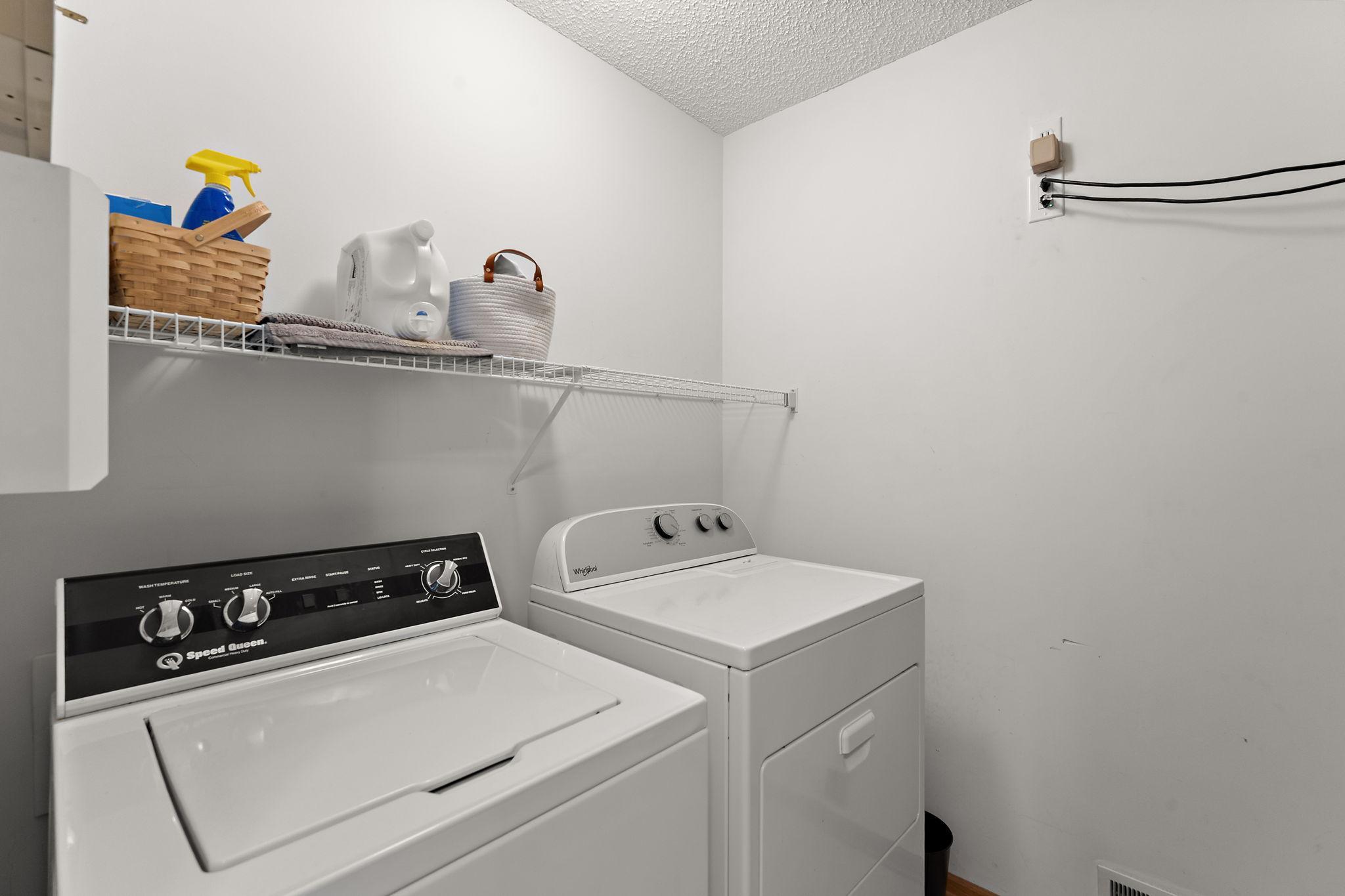 Homes for sale in Maplewood, MN | 1610 Woodlynn Ave #3, Maplewood, MN 55109 | MLS# 7082963