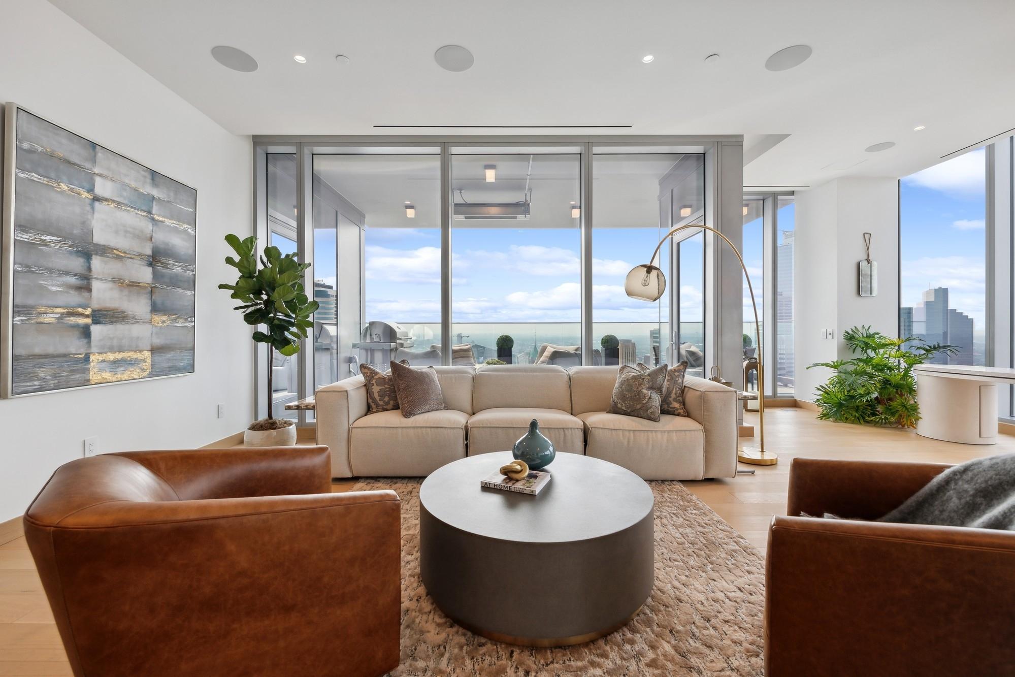 2nd image of 255 Hennepin Ave #3107, Minneapolis, MN 55401 | MLS# 7083005