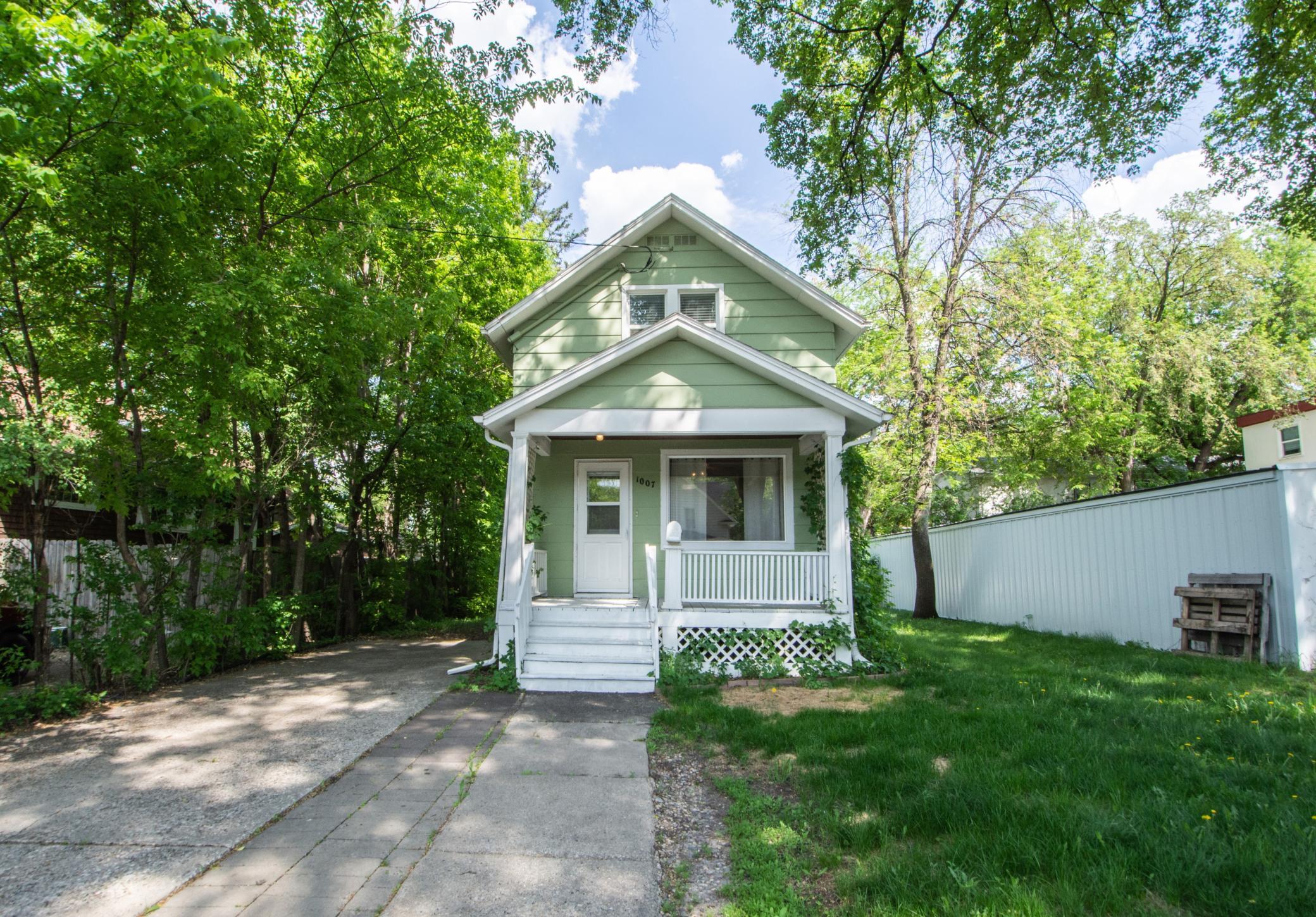 1st image of 1007 11th St N, Fargo, ND 58102 | MLS# 7083023