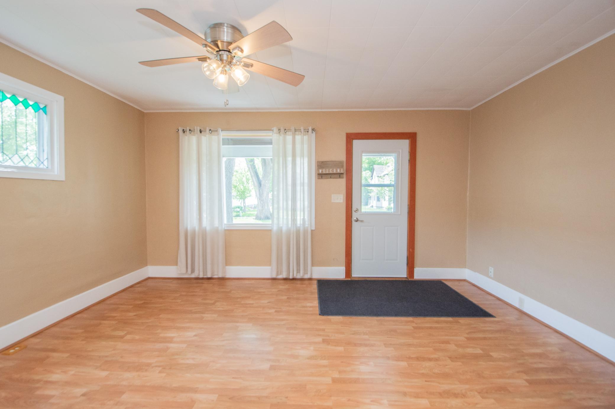 4th image of 1007 11Th St N, Fargo, ND 58102 | MLS# 7083023
