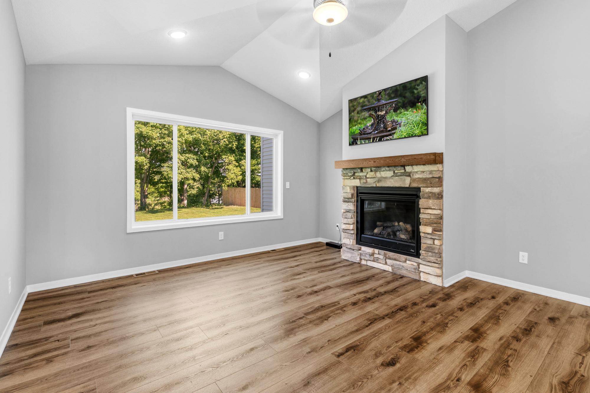 2nd image of 604 Nelson Ln, Center City, MN 55012 | MLS# 7083277
