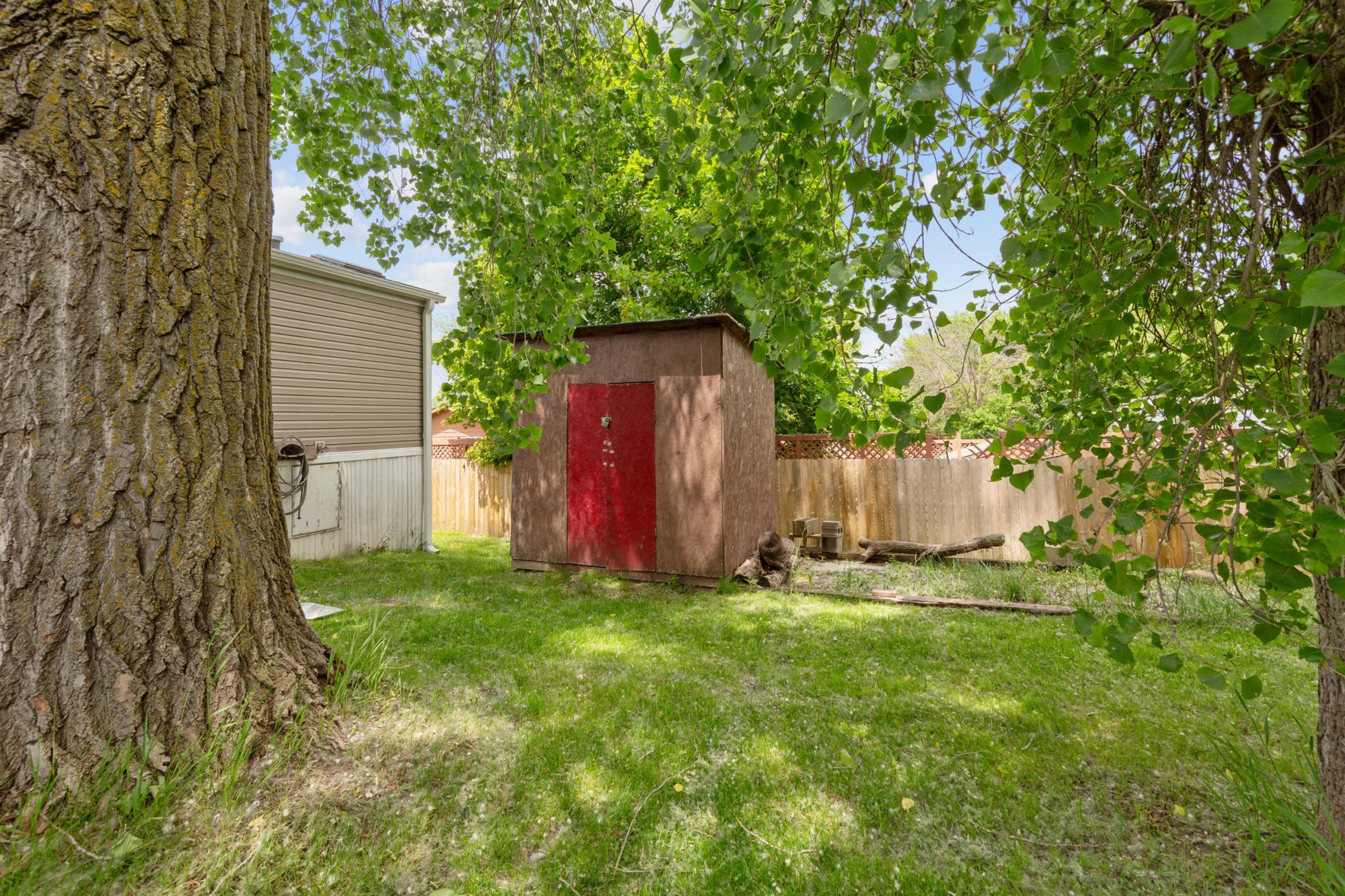 Homes for sale in Faribault, MN | 718 Rose Dr, Faribault, MN 55021 | MLS# 7083308