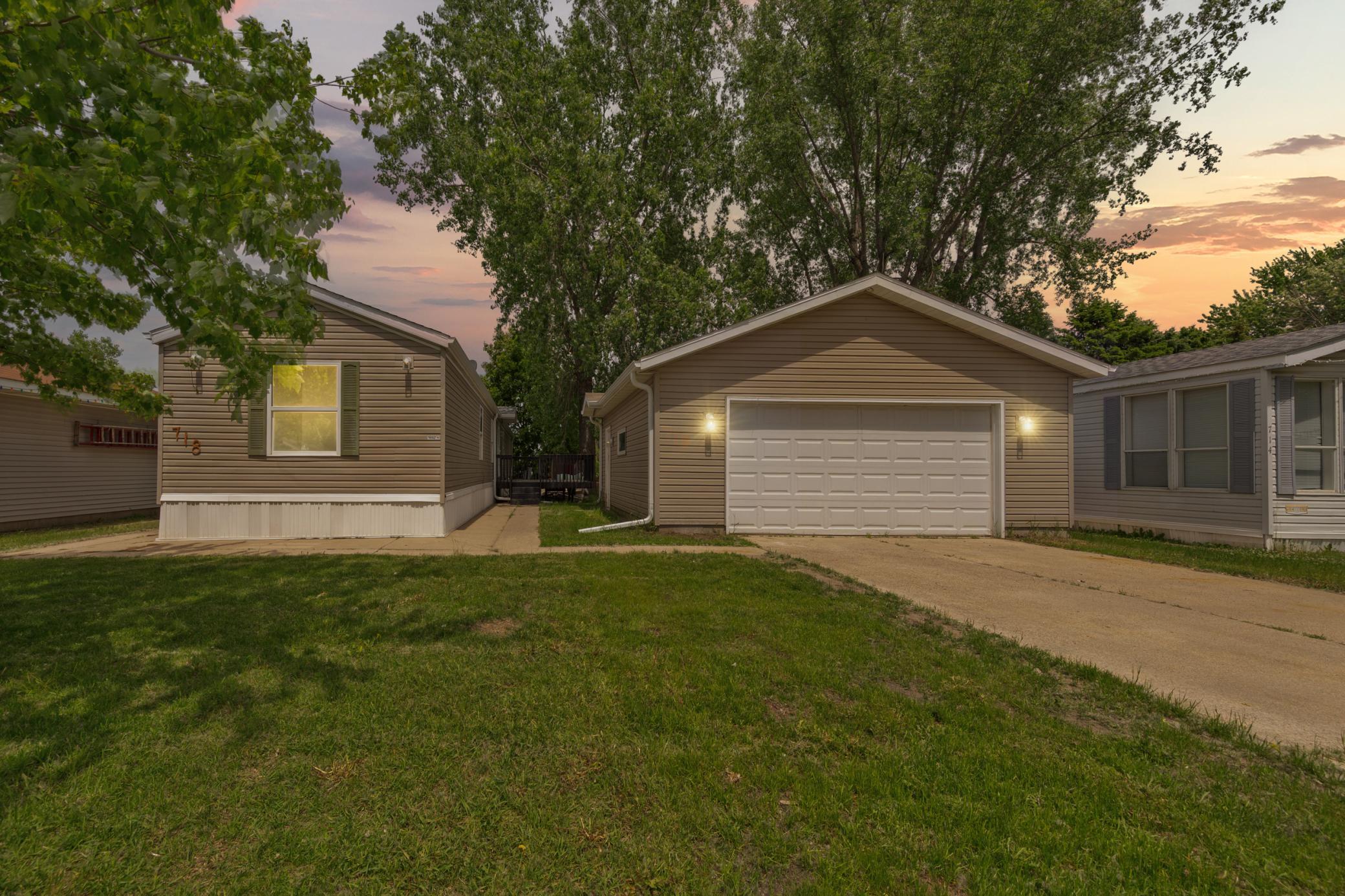 Homes for sale in Faribault, MN | 718 Rose Dr, Faribault, MN 55021 | MLS# 7083308