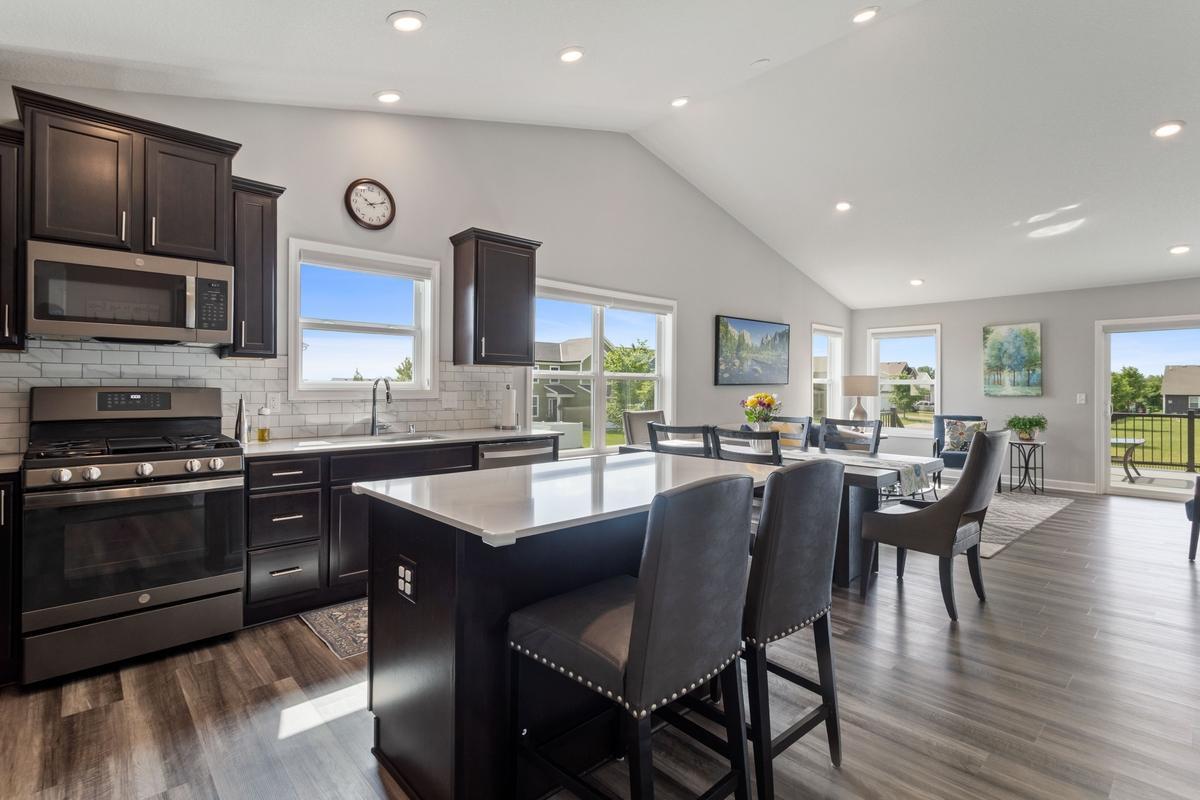 4th image of 18044 Harlow Path, Lakeville, MN 55044 | MLS# 7083338