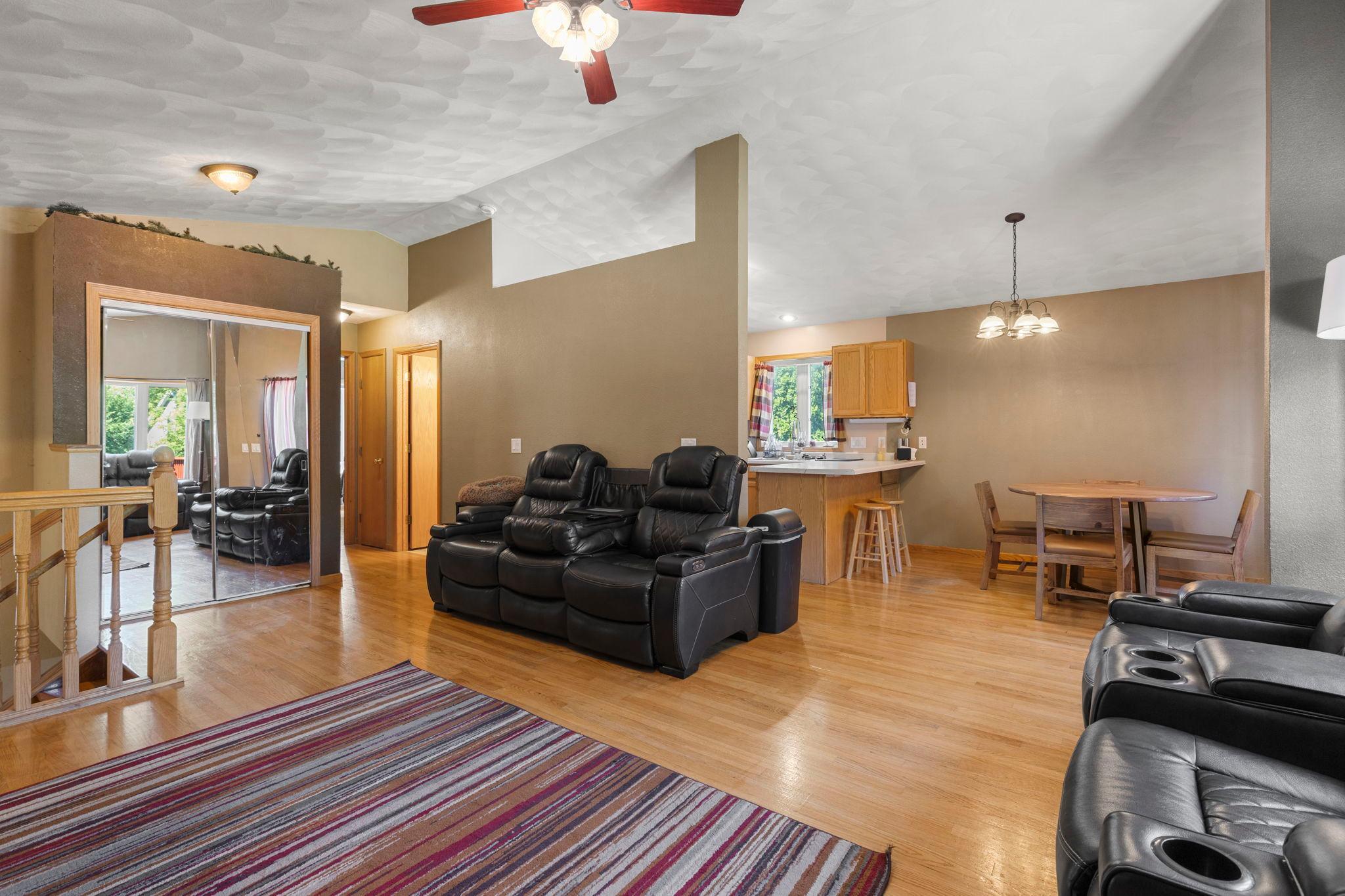 3rd image of 1291 Bellflower Ln Ne, Owatonna, MN 55060 | MLS# 7083454