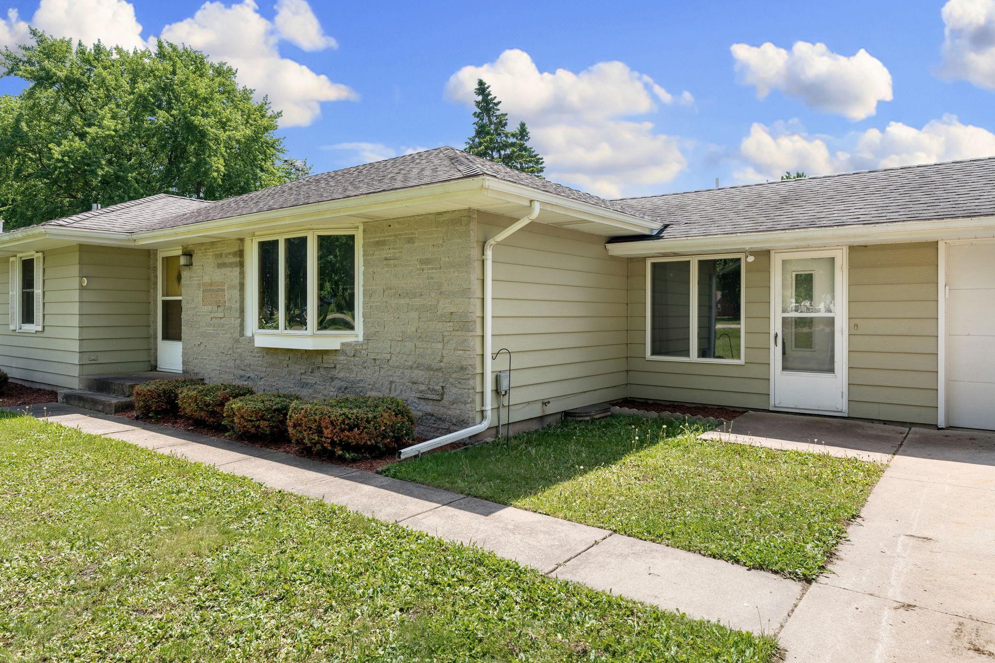 3rd image of 58413 220Th St, Austin, MN 55912 | MLS# 7083465