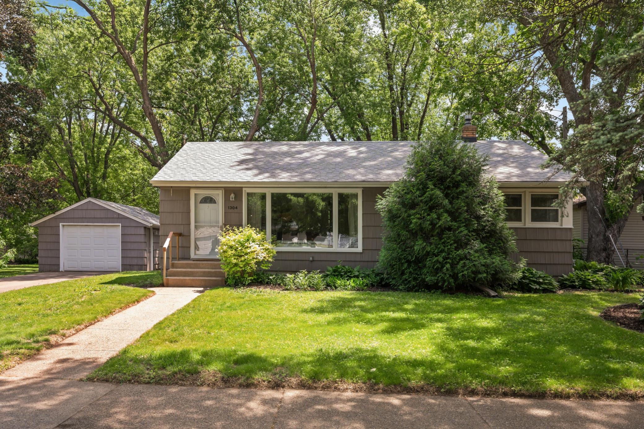Homes for sale in West Saint Paul, MN | 1304 Hall Ave, West Saint Paul, MN 55118 | MLS# 7083534