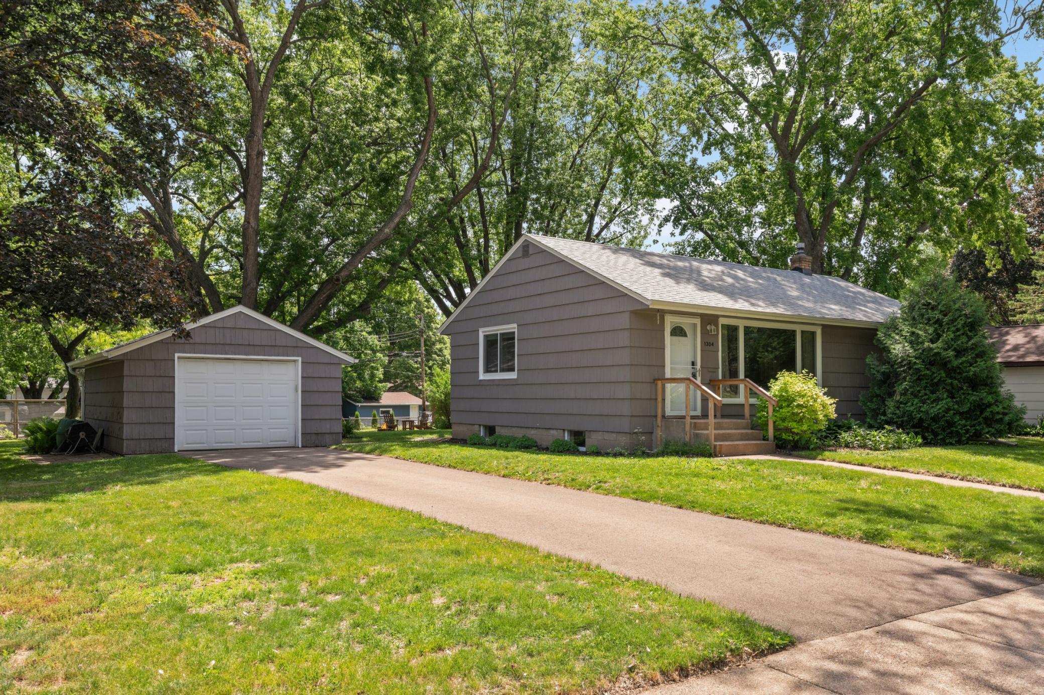 Homes for sale in West Saint Paul, MN | 1304 Hall Ave, West Saint Paul, MN 55118 | MLS# 7083534