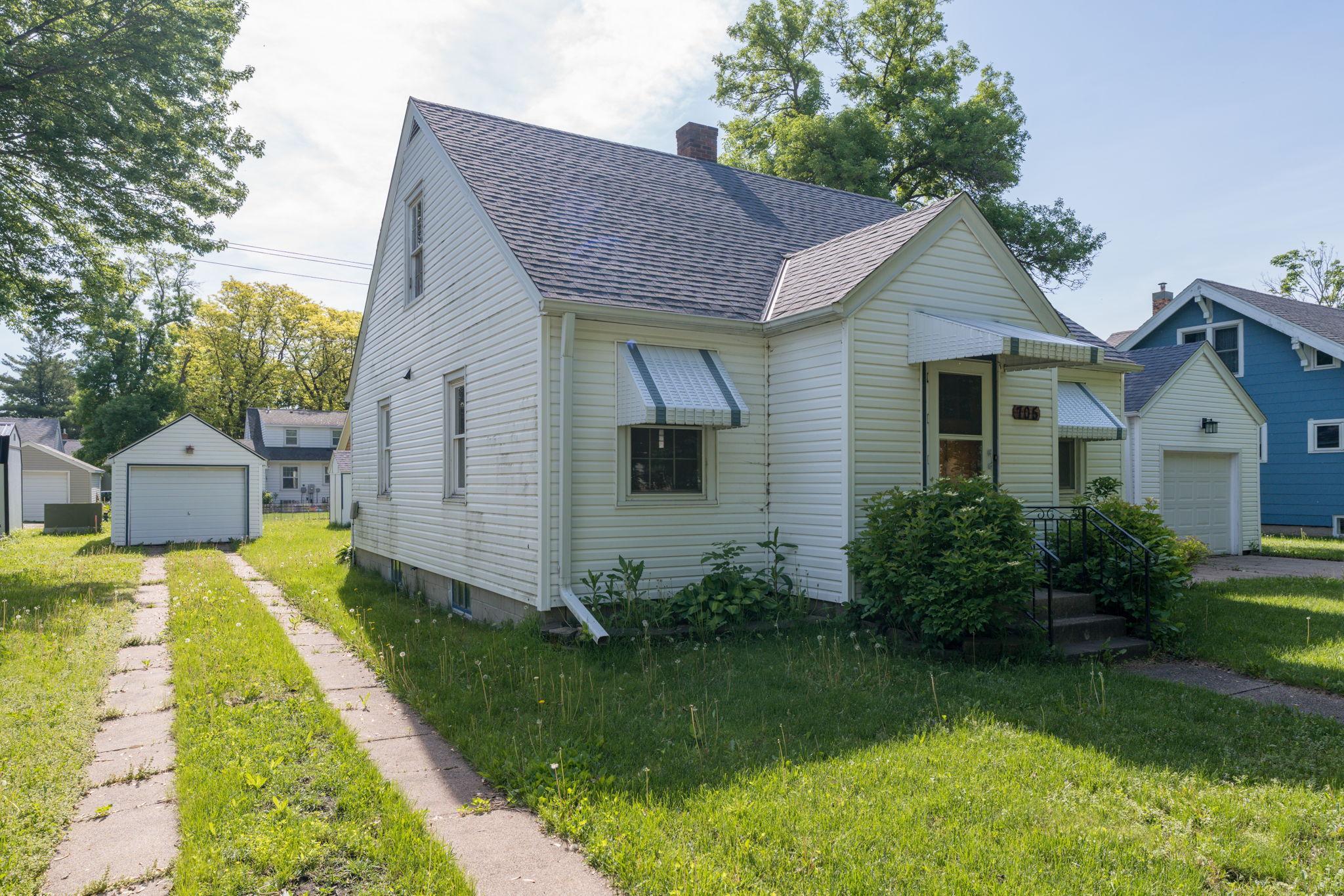Homes for sale in Winthrop, MN | 705 N Carver St, Winthrop, MN 55396 | MLS# 7083715