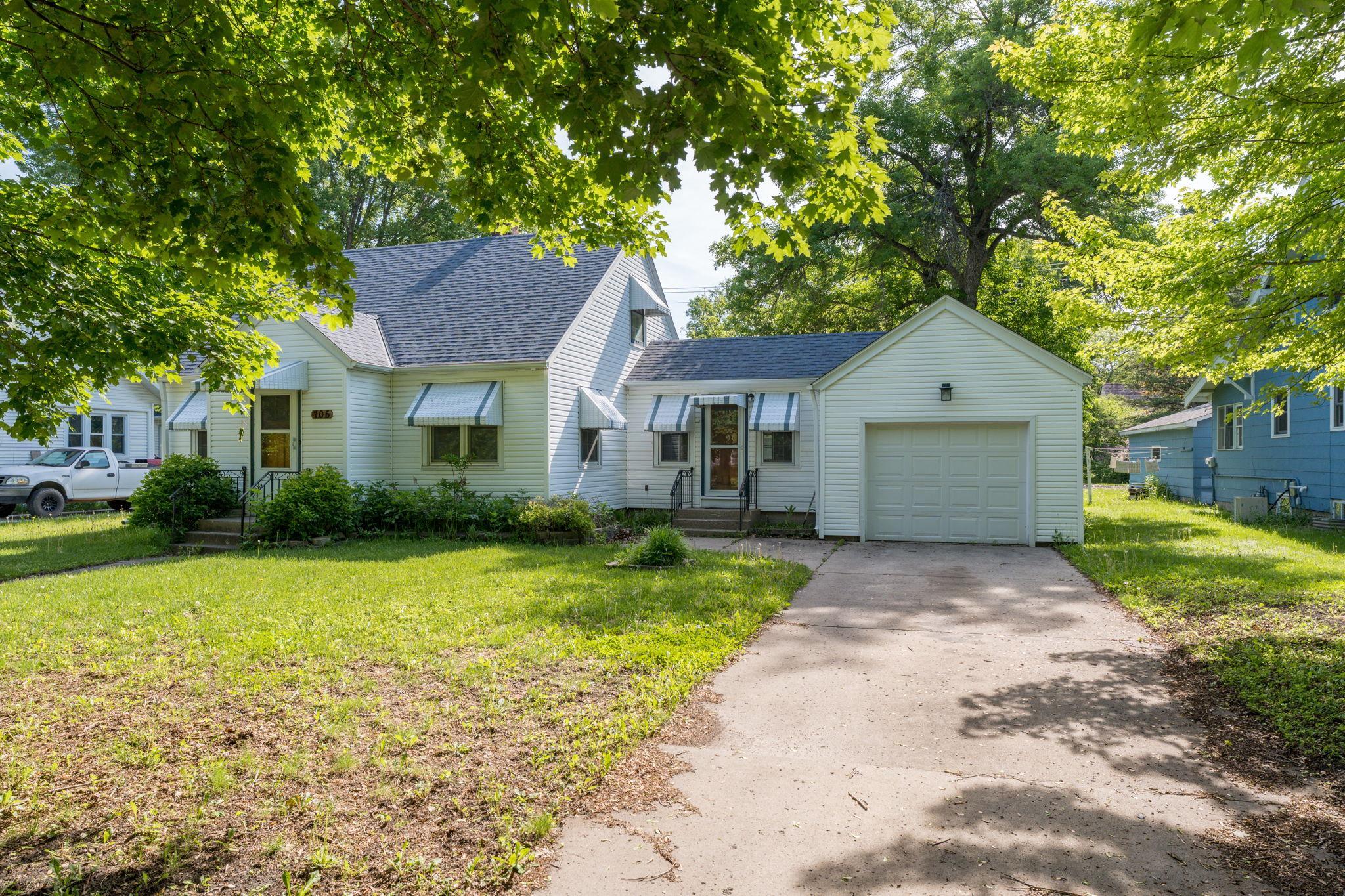 Homes for sale in Winthrop, MN | 705 N Carver St, Winthrop, MN 55396 | MLS# 7083715