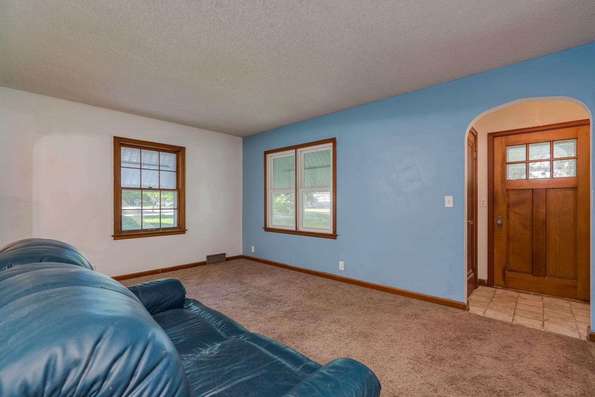 Homes for sale in Winthrop, MN | 705 N Carver St, Winthrop, MN 55396 | MLS# 7083715