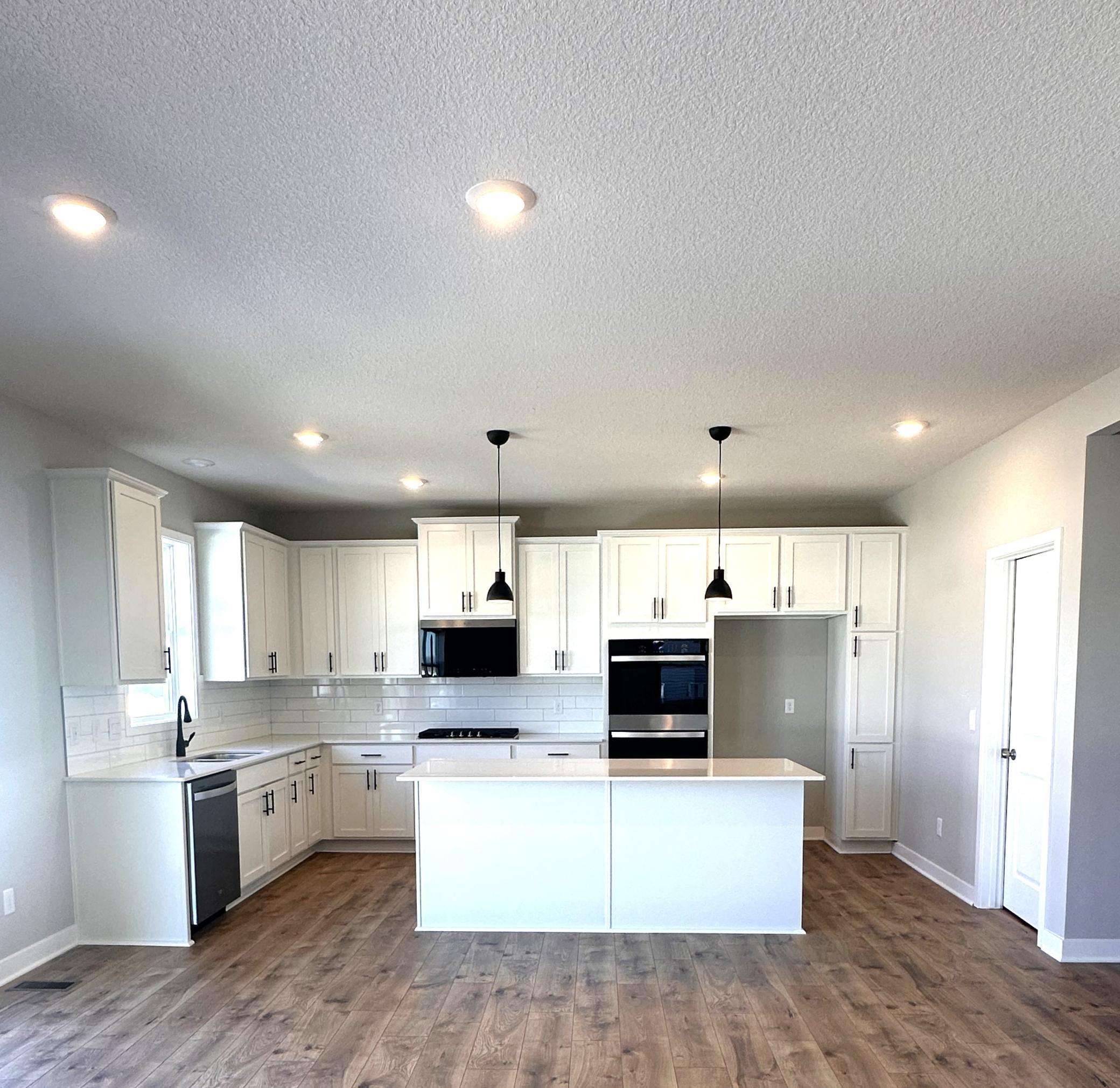 3rd image of 921 Foxglove Ter, Waconia, MN 55387 | MLS# 7083938