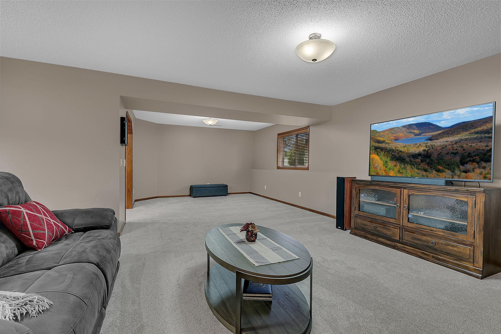36th image of 7442 Large Ave Ne, Albertville, MN 55301 | MLS# 7083954